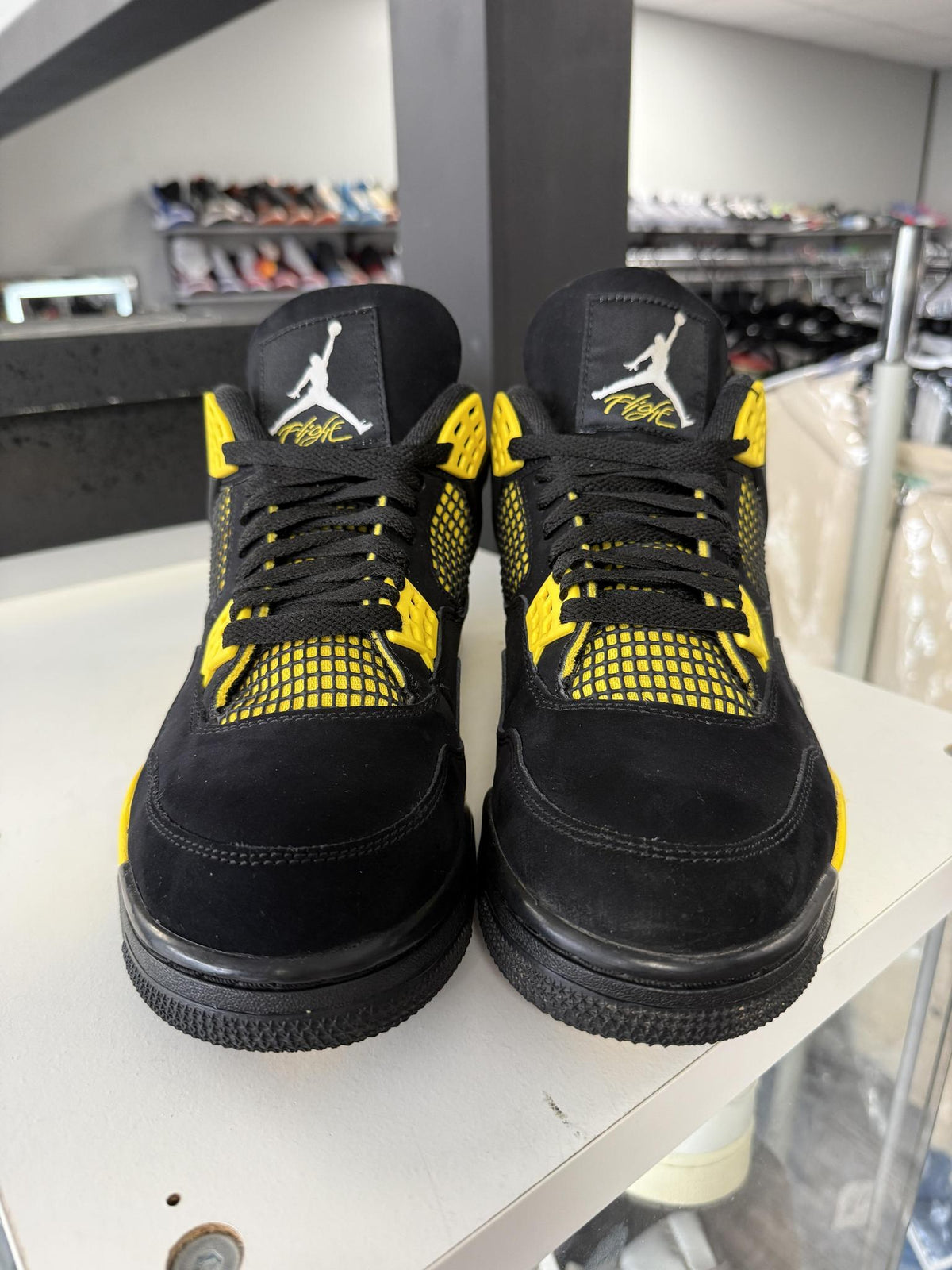 Jordan 4 "Thunder" Used Size 10.5