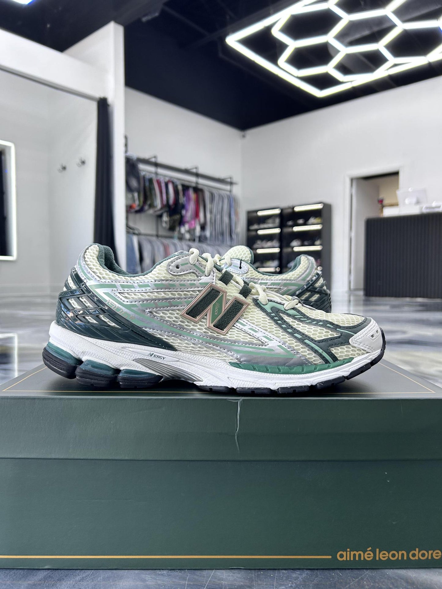 New Balance 1906R x ALD "Jade" Used Size 11.5