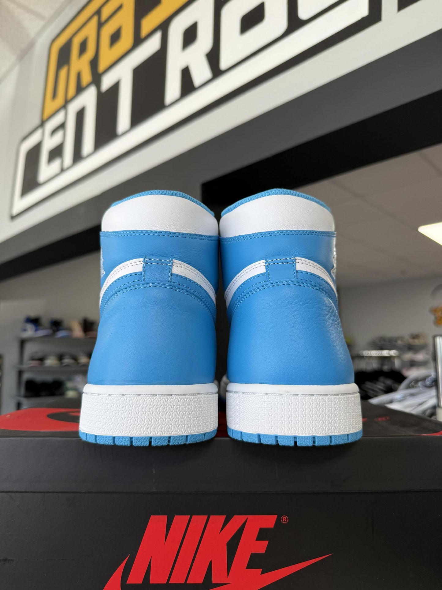 Jordan 1 "UNC" Used Size 12