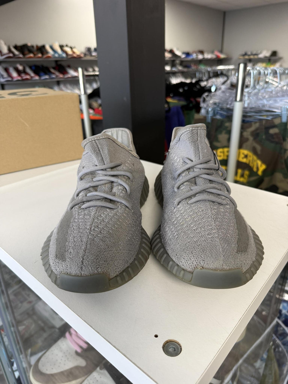 Yeezy 350 V2 "Steel Grey" Used Size 8