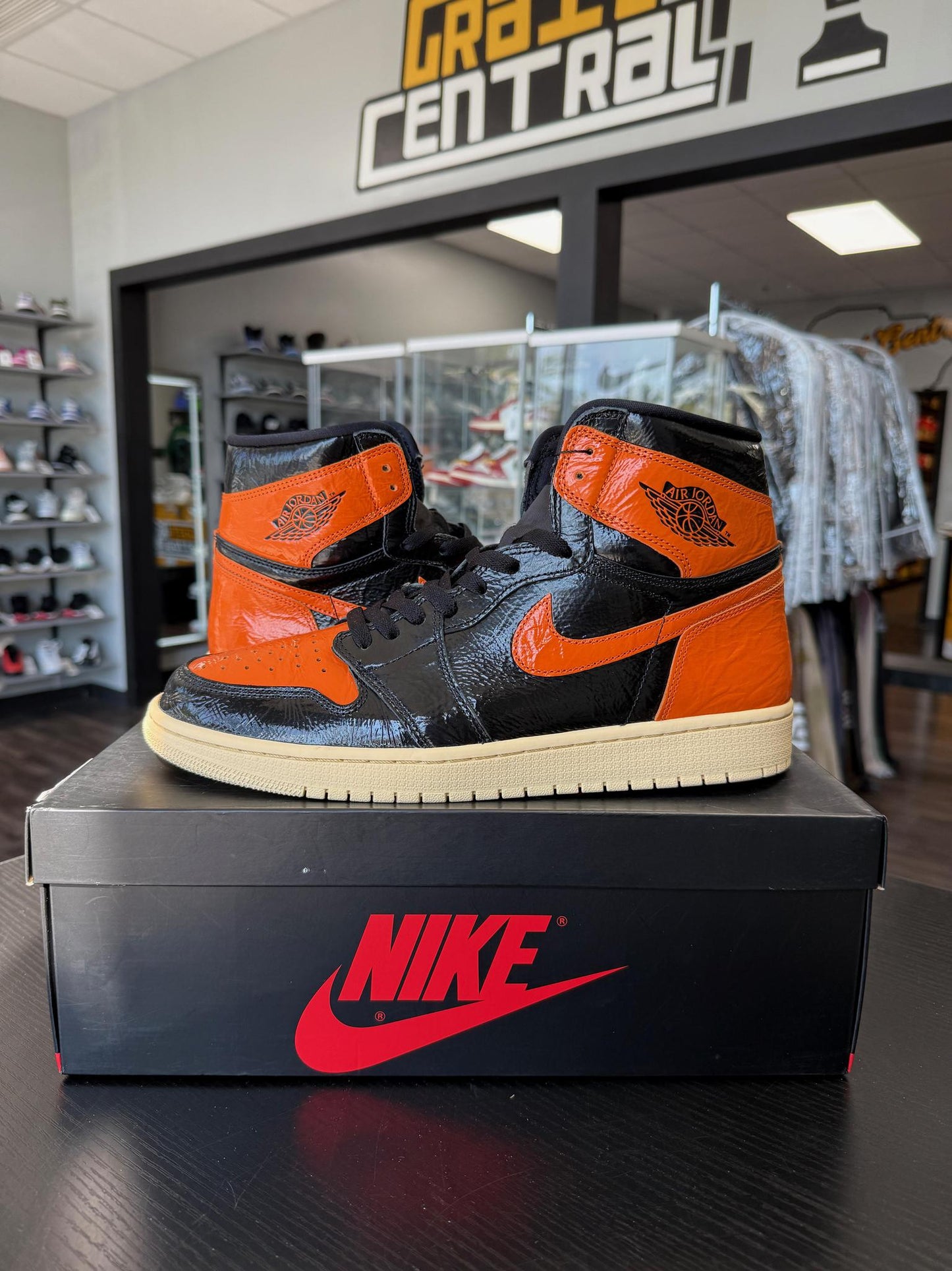 Jordan 1 "Shattered Backboard 3.0" Used Size 12