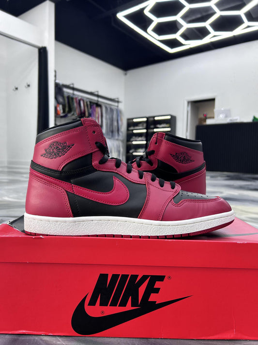 Jordan 1 "Varsity Red" Used Size 13