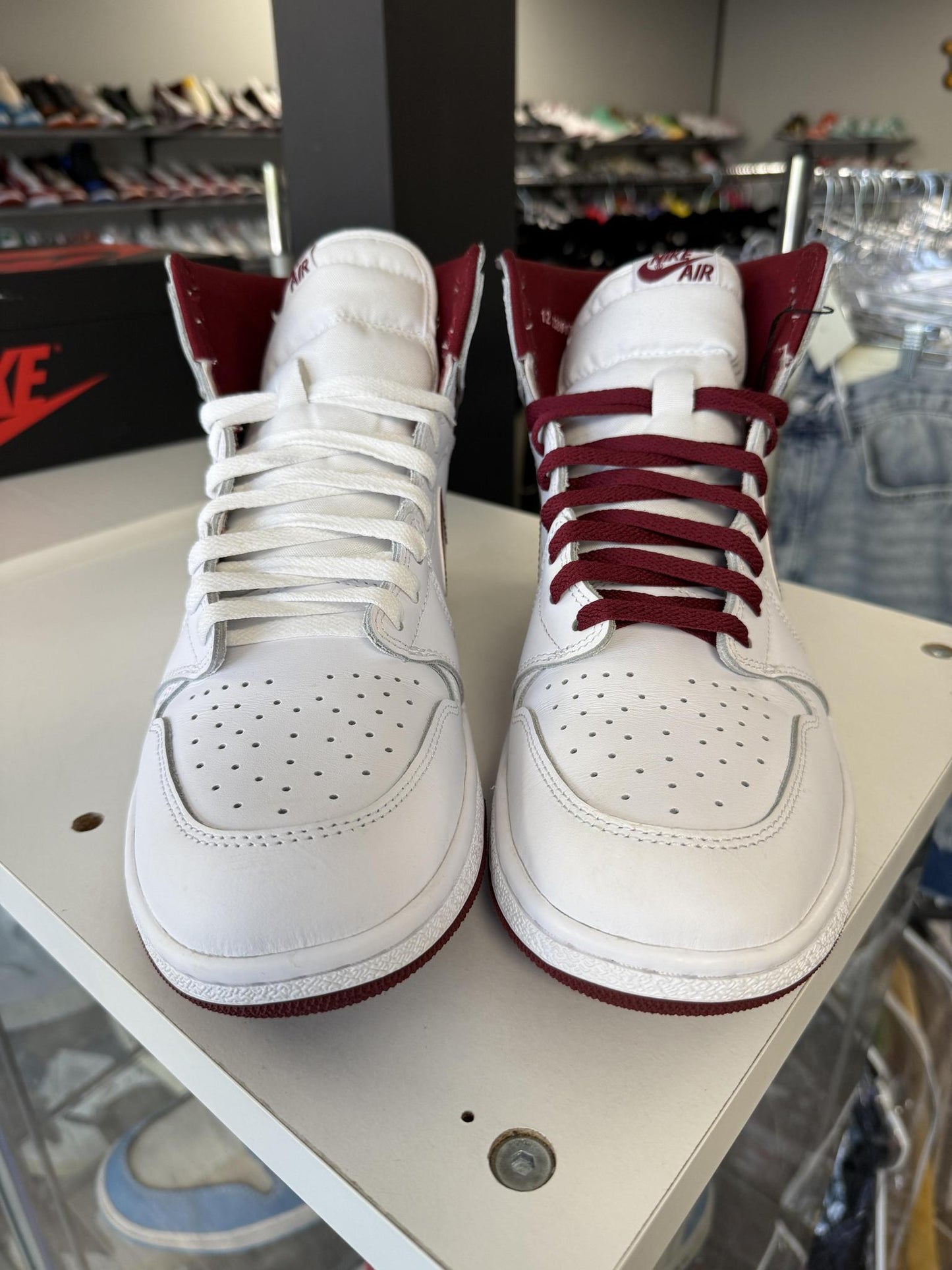 Jordan 1 "Metallic Burgundy" Used Size 12