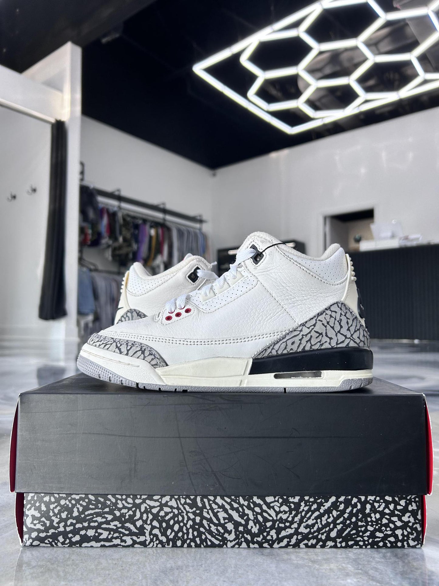Jordan 3 "White Cement" Used Size 4Y/5.5W