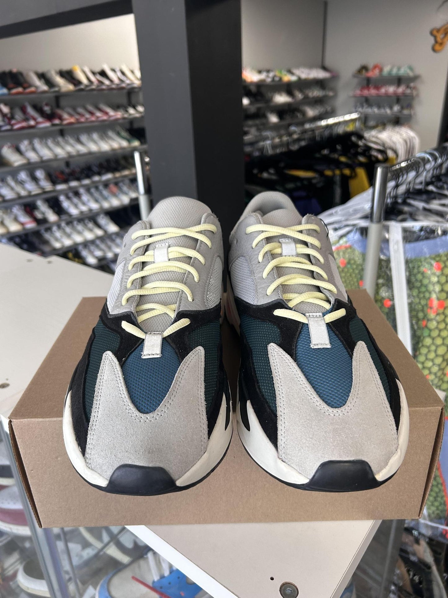 Yeezy "Wave Runner" Used Size 14