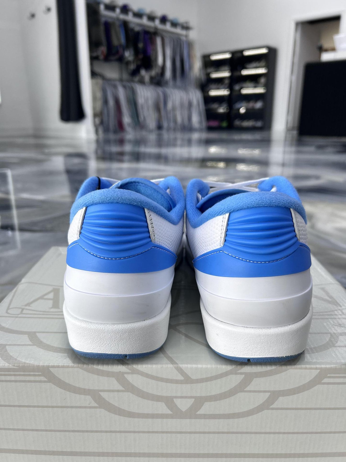 Jordan 2 Low "University Blue" Used Size 11