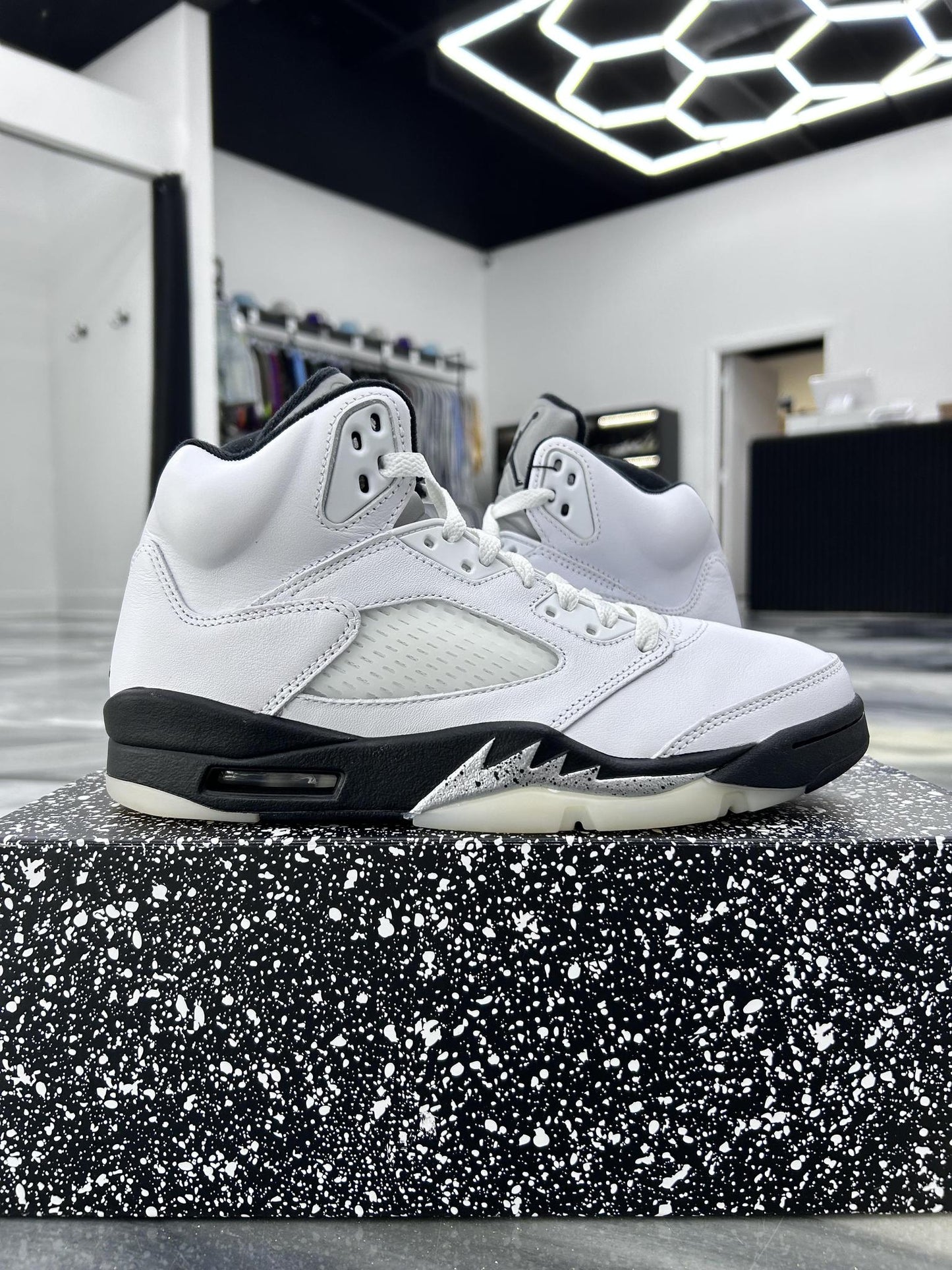 Jordan 5 "Reverse Metallic" Used Size 8