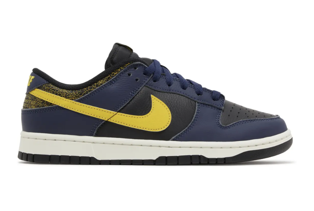 Nike Dunk Low "Vintage Michigan"