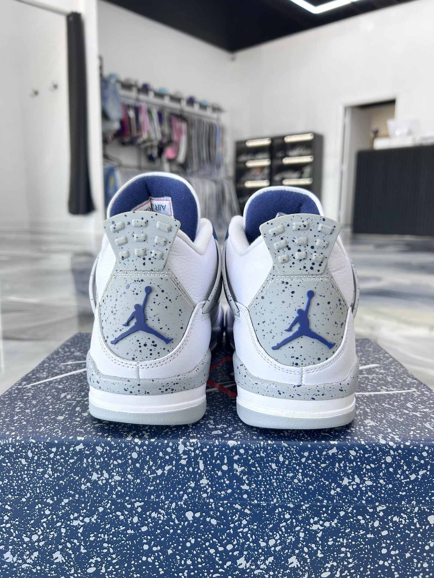 Jordan 4 "Midnight Navy" Used Size 9