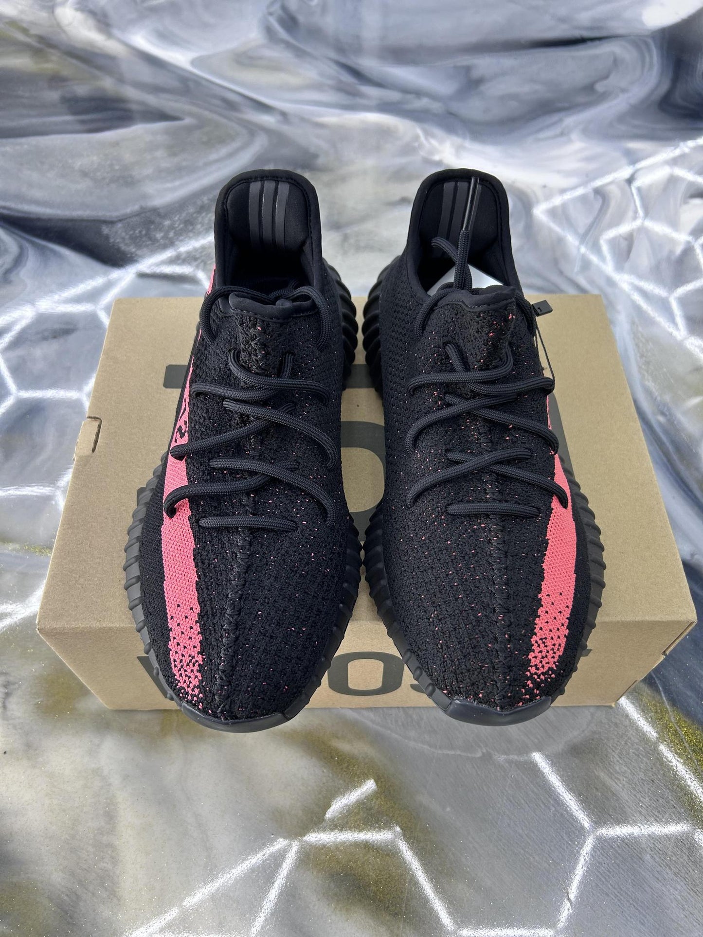 Adidas Yeezy 350 Boost V2 "Core Red" Used Size 10