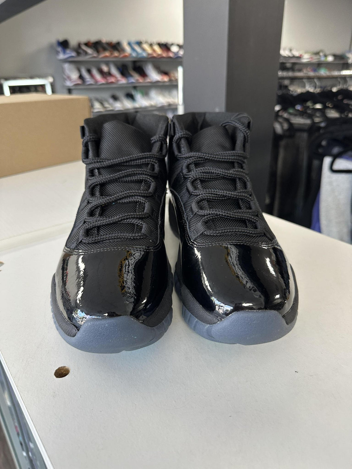 Jordan 11 "Gamma" 7Y/8.5W Used