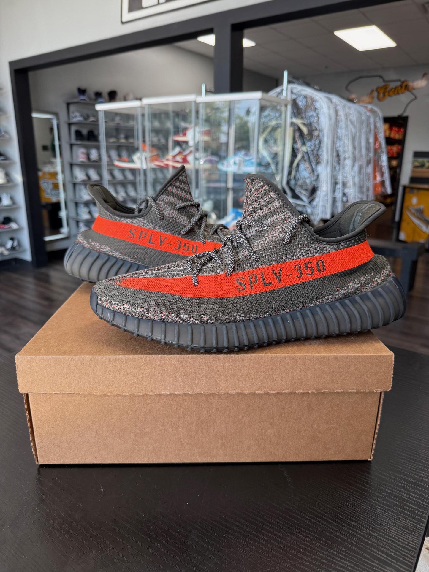 Yeezy 350 V2 "Carbon Beluga" Used Size 13