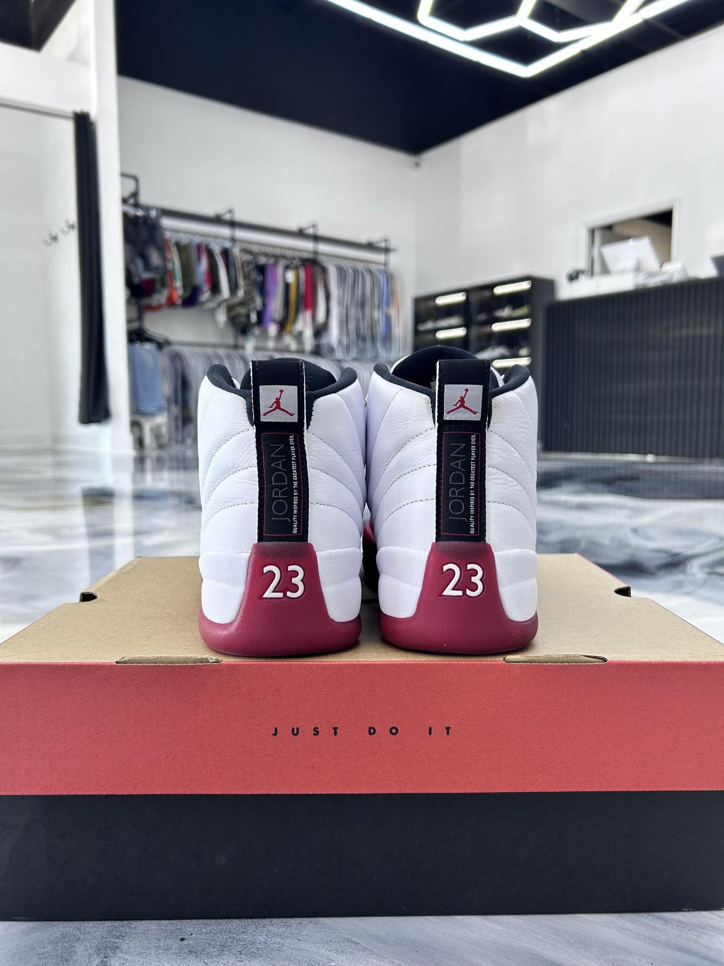 Jordan 12 "Cherry" Used Size 9