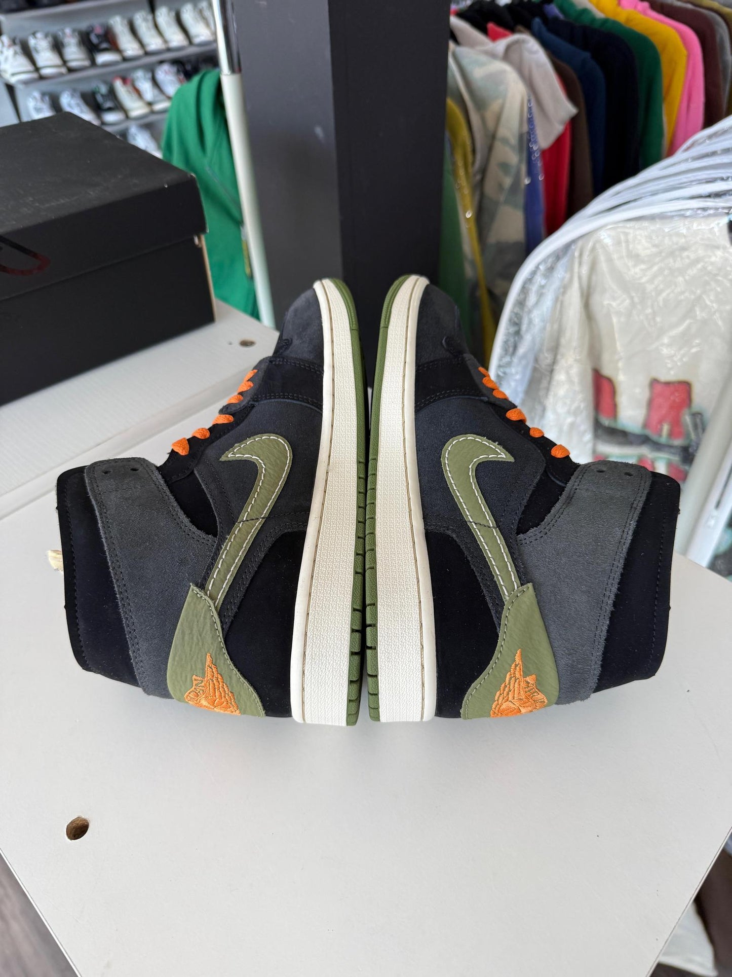 Jordan 1 Mid "Anthracite" Used Size 9.5