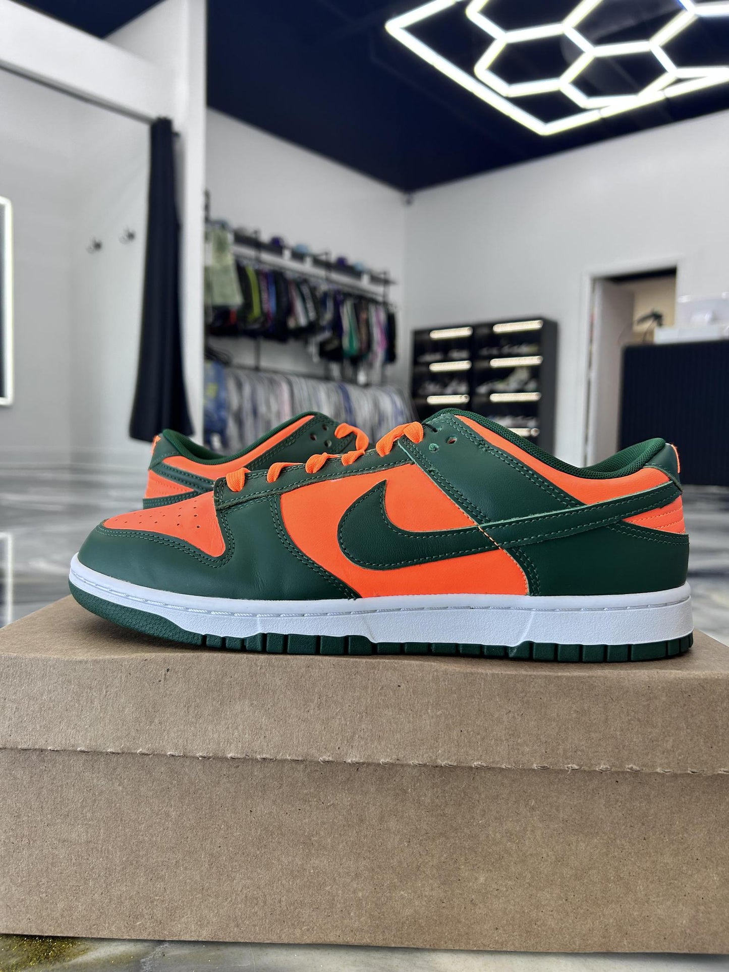 Nike Dunk Low "Miami Hurricanes" Used Size 11