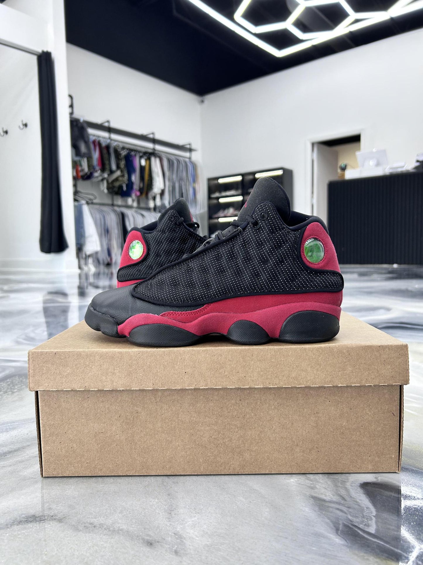 Jordan 13 "Bred" Used Size 7Y/8.5W
