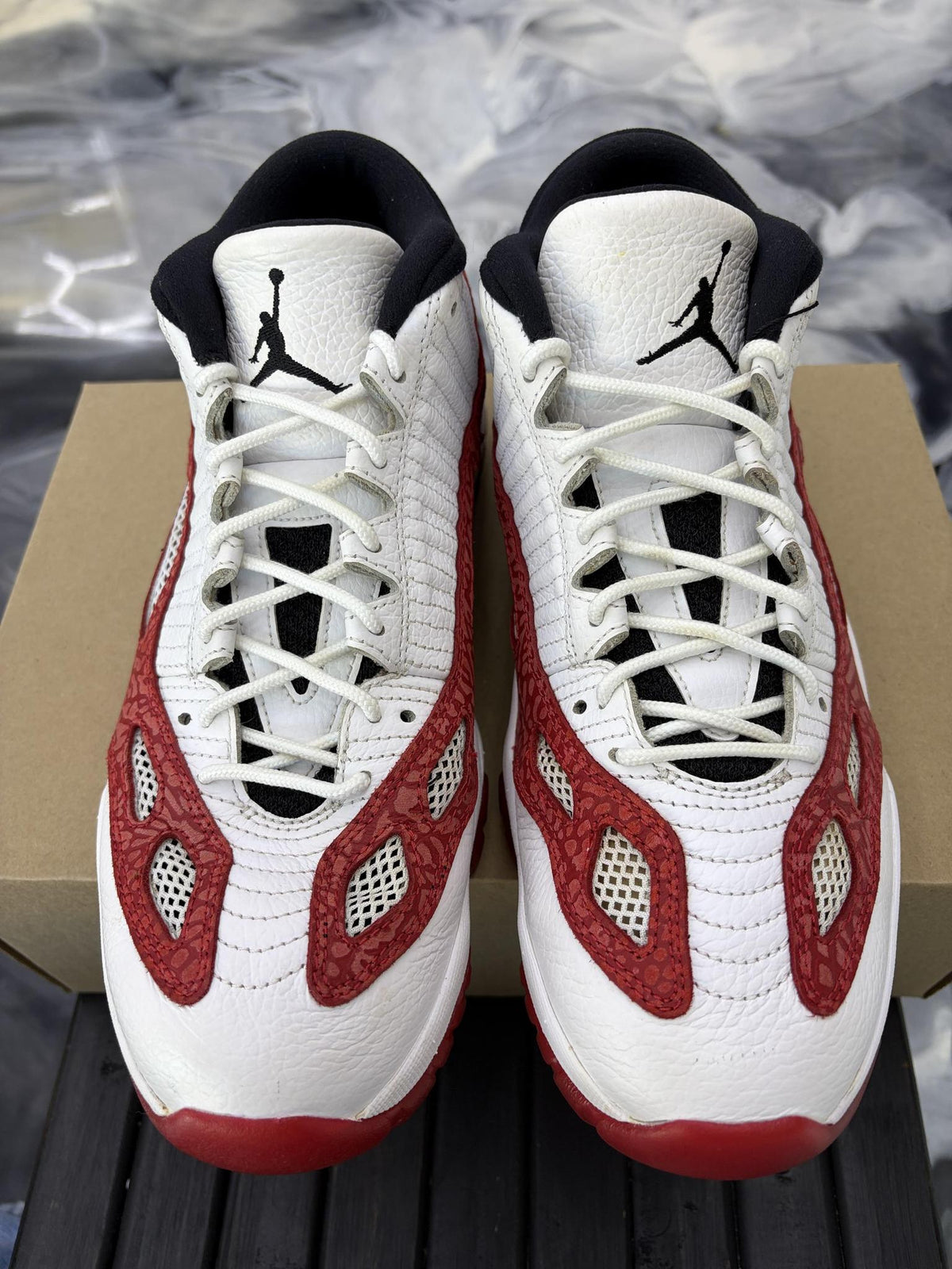 Jordan 11 Low IE "Gym Red" Used Size 11