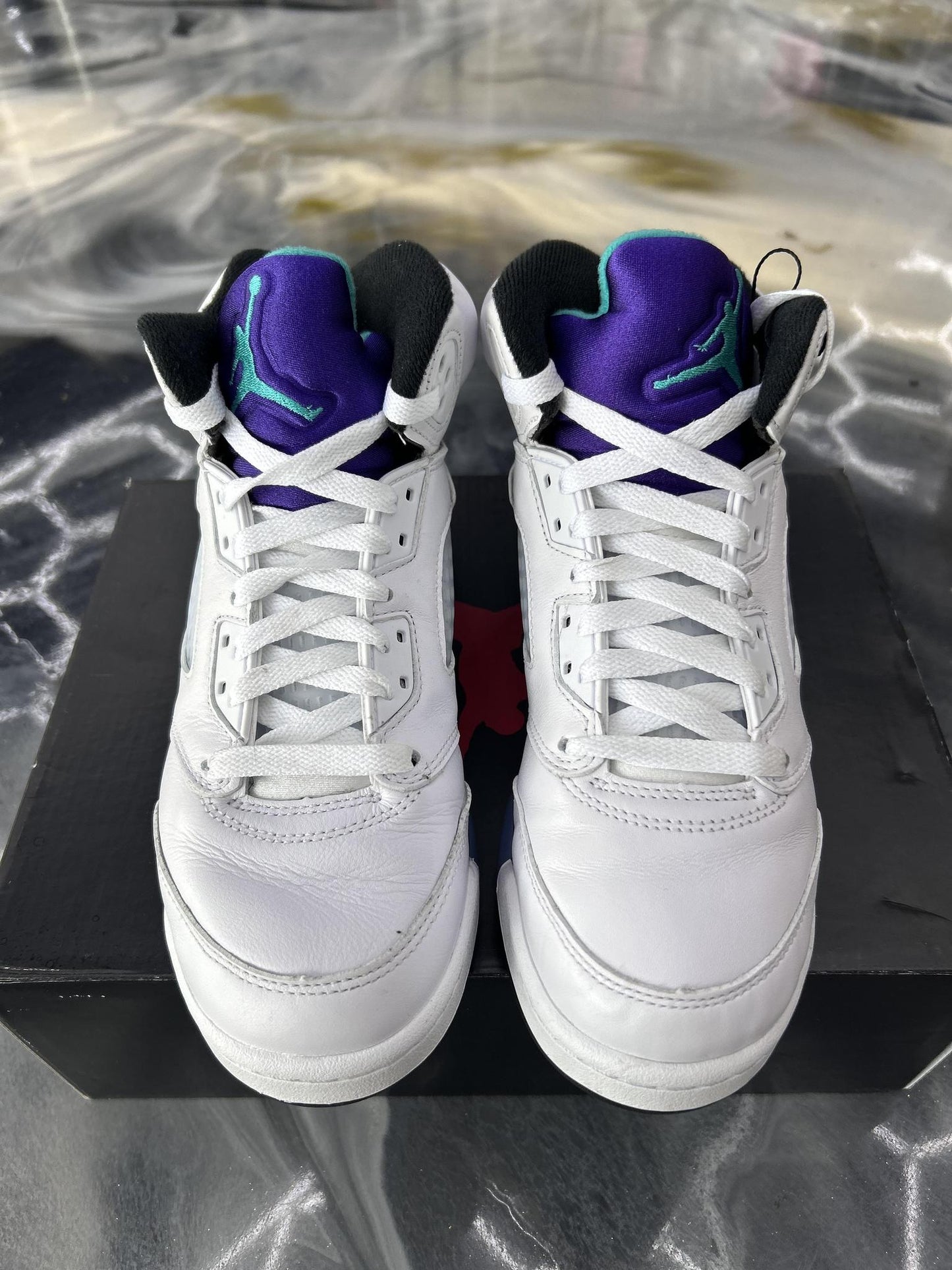 Jordan 5 "Grape" Used Size 6Y/7.5W