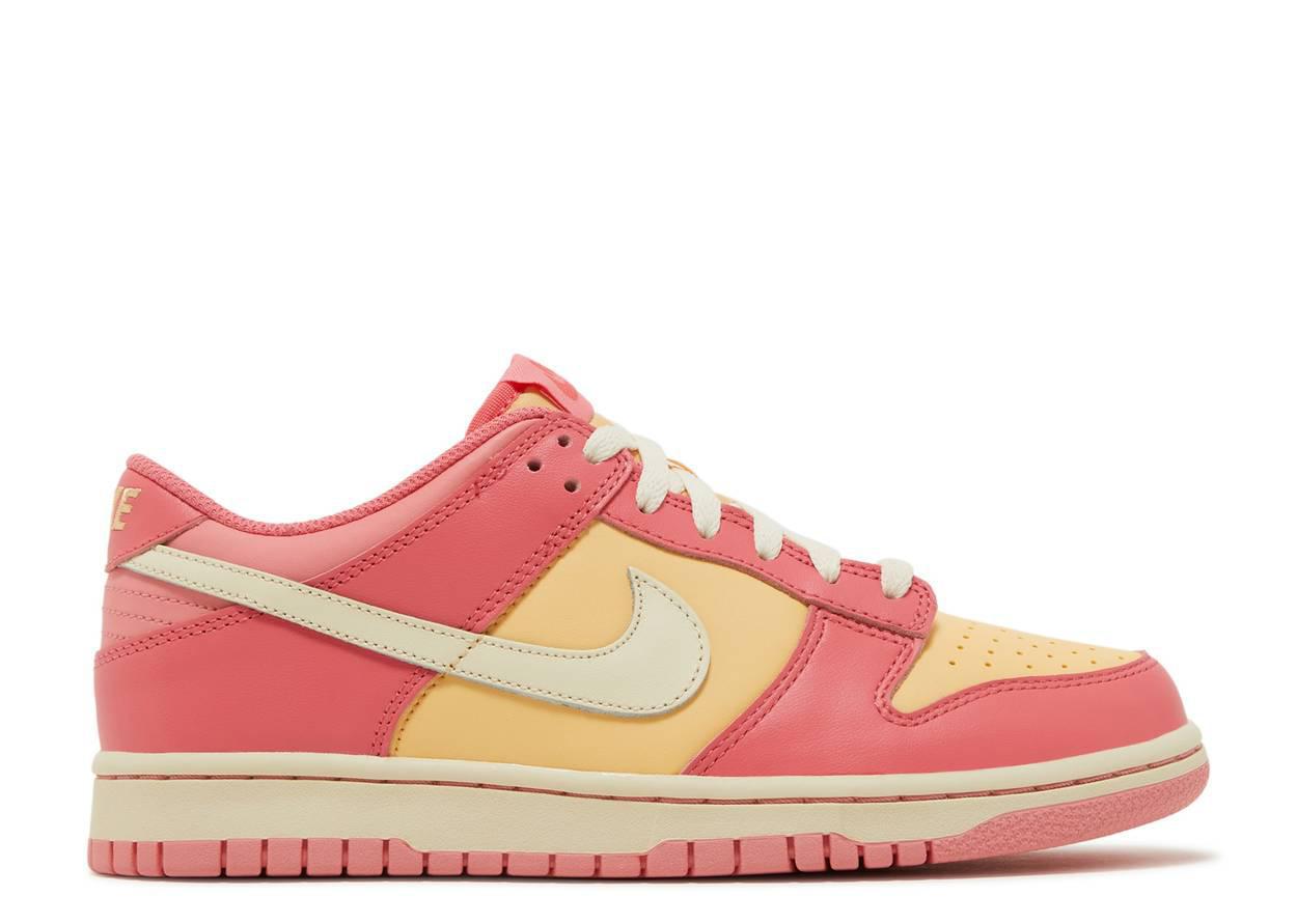 Nike Dunk Low "Strawberry Peach"