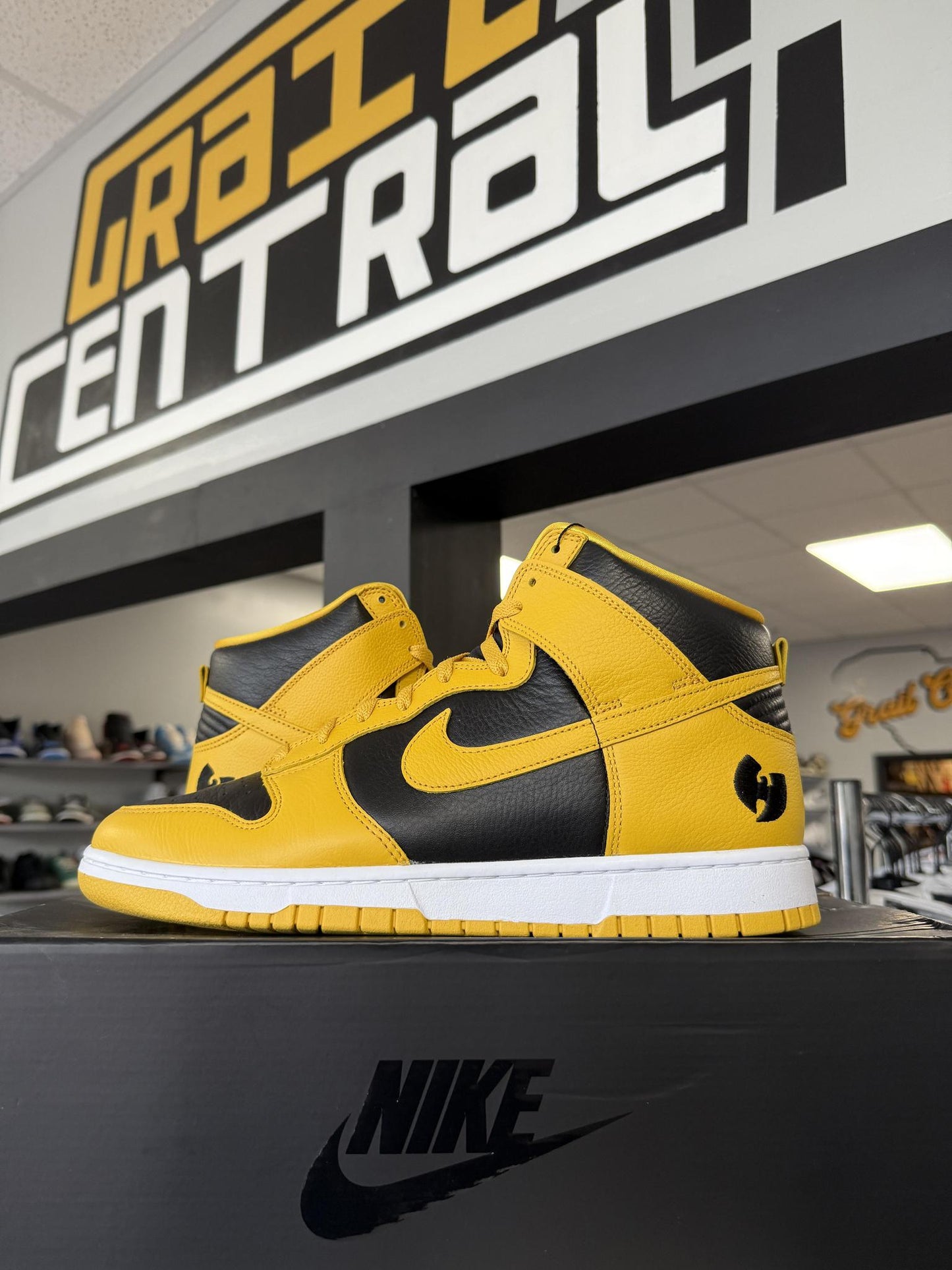 Dunk High "Wu Tang" Used Size 12