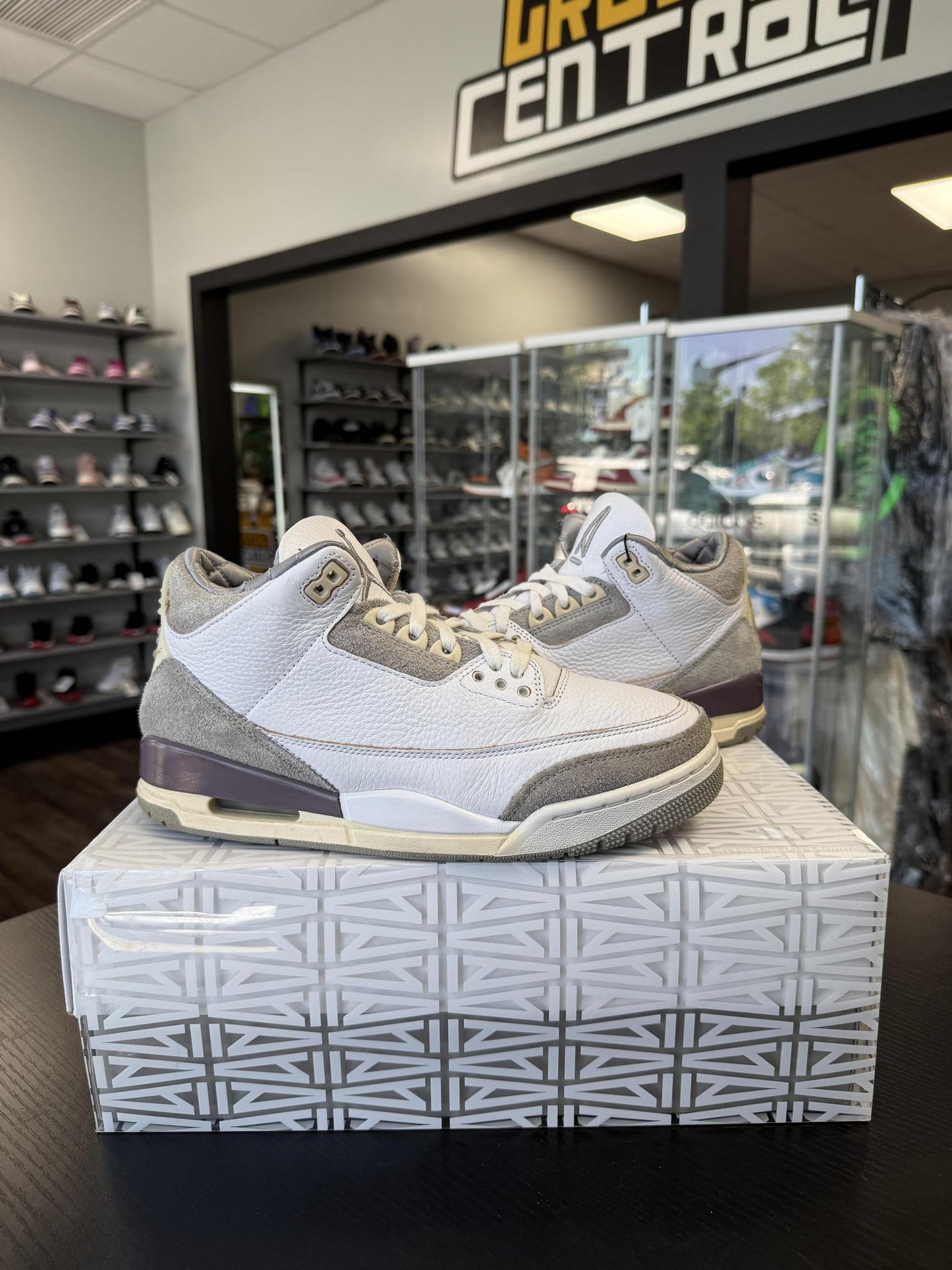 Jordan 3 x A Ma Maniere "Raised By Women" Used Size 7.5