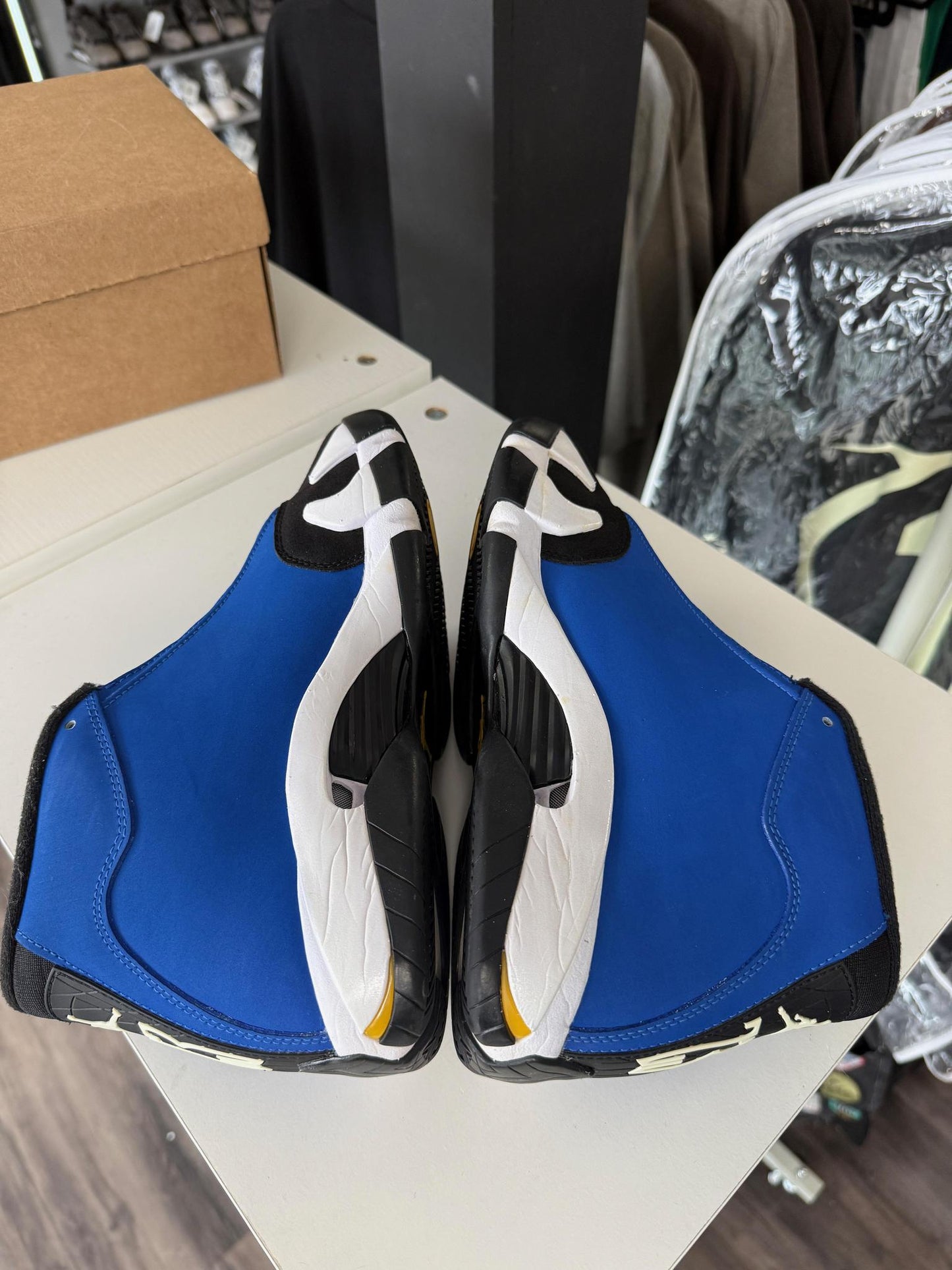 Jordan 14 "Laney" Used Size 8