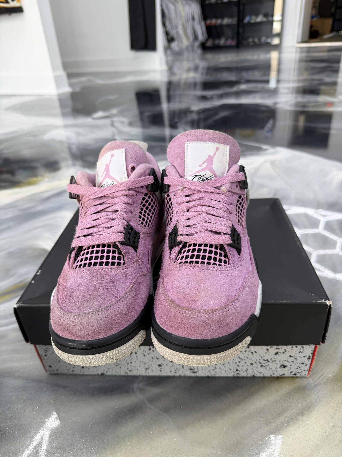 Jordan 4 "Orchid" Used Size 5Y/6.5W