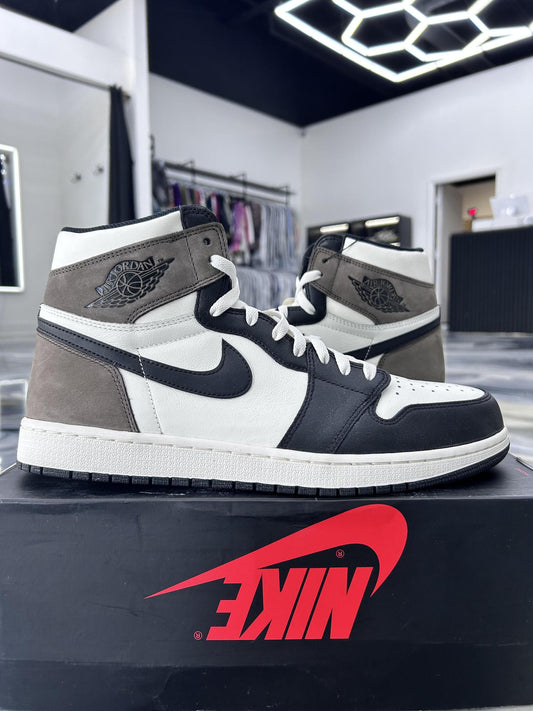 Jordan 1 "Mocha" Used Size 14 (Missing Lid)