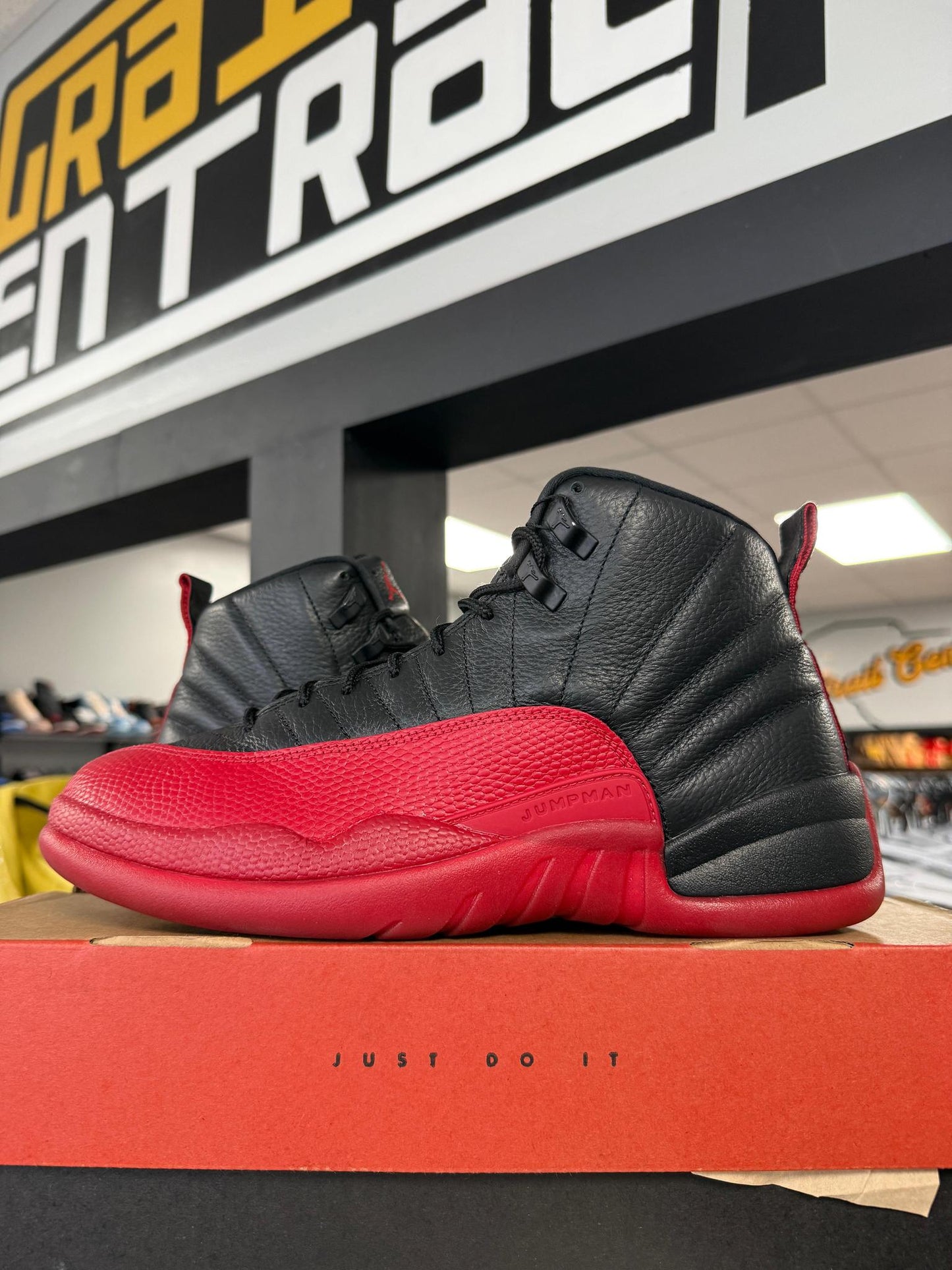Jordan 12 "Flu Game" Used Size 10.5
