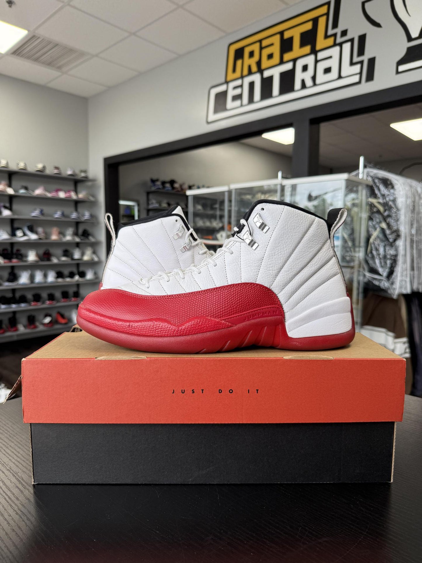 Jordan 12 "Cherry" Used Size 12