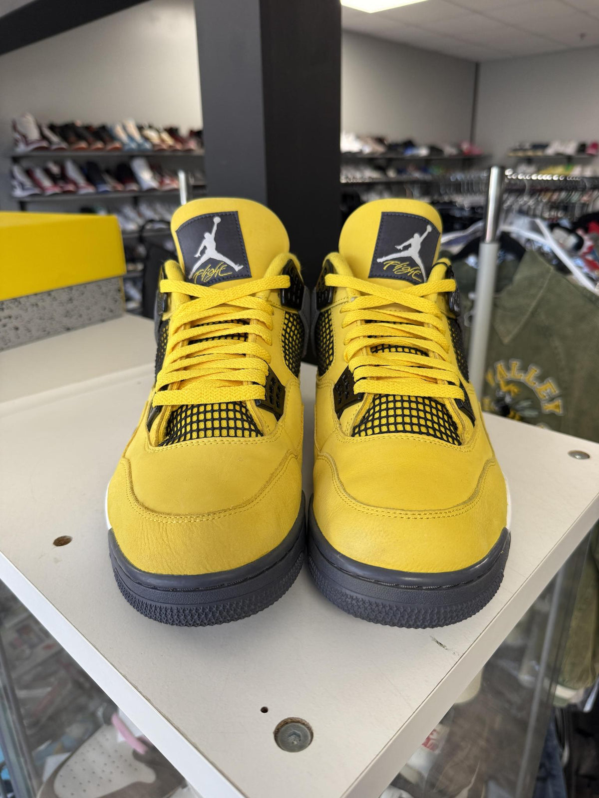 Jordan 4 "Lightning" Used Size 13
