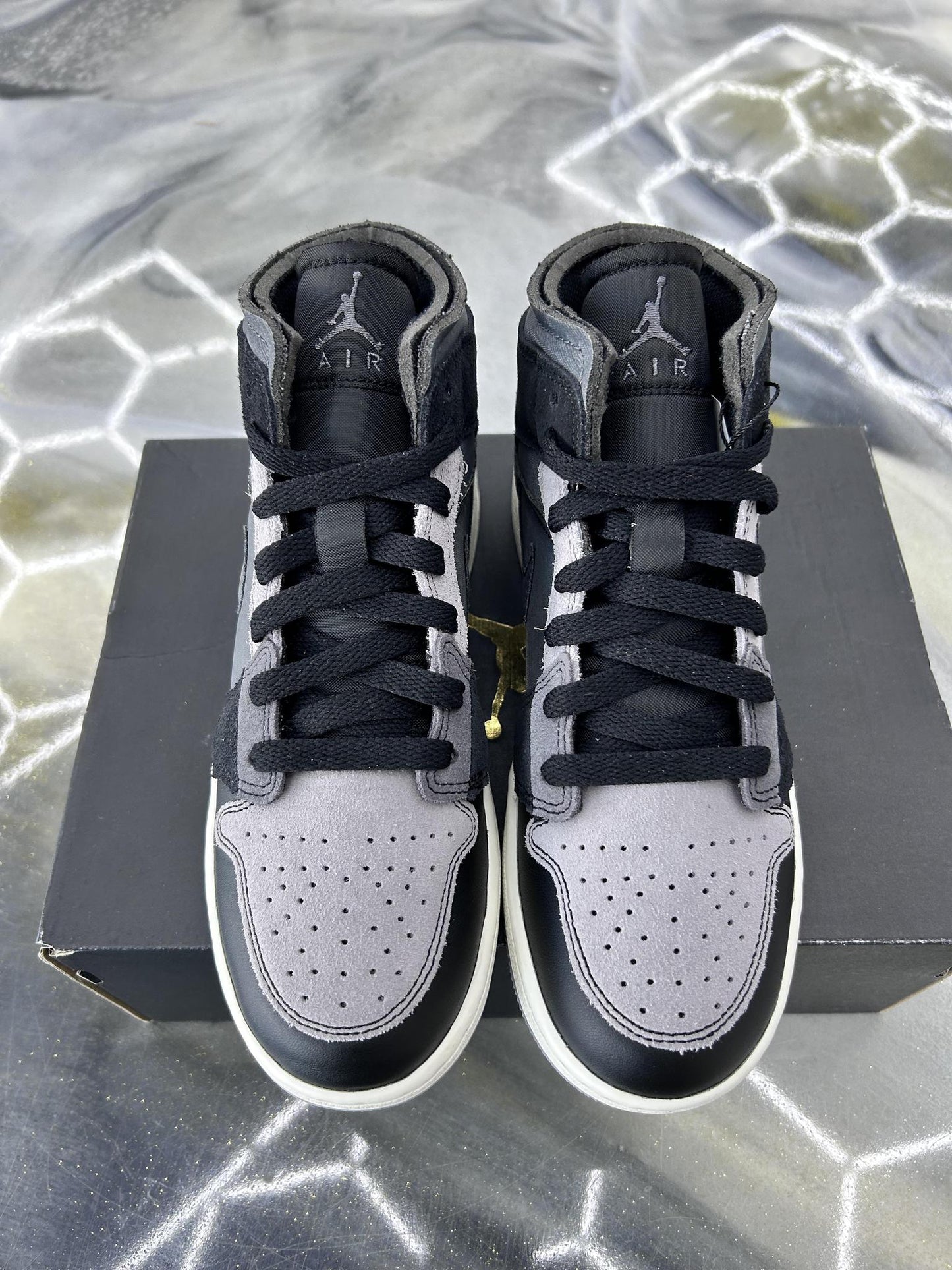 Jordan 1 Mid "Craft Inside Out Black" Used Size 5.5Y/7W