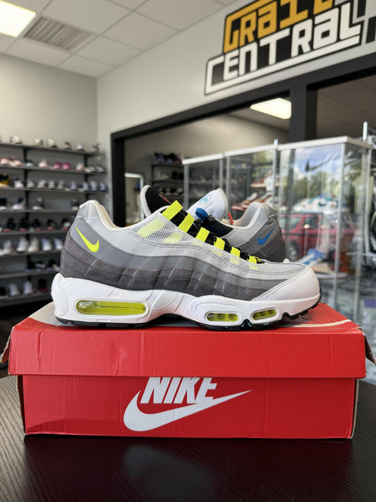 Nike Air Max 95 "Greedy 2.0" Used Size 10