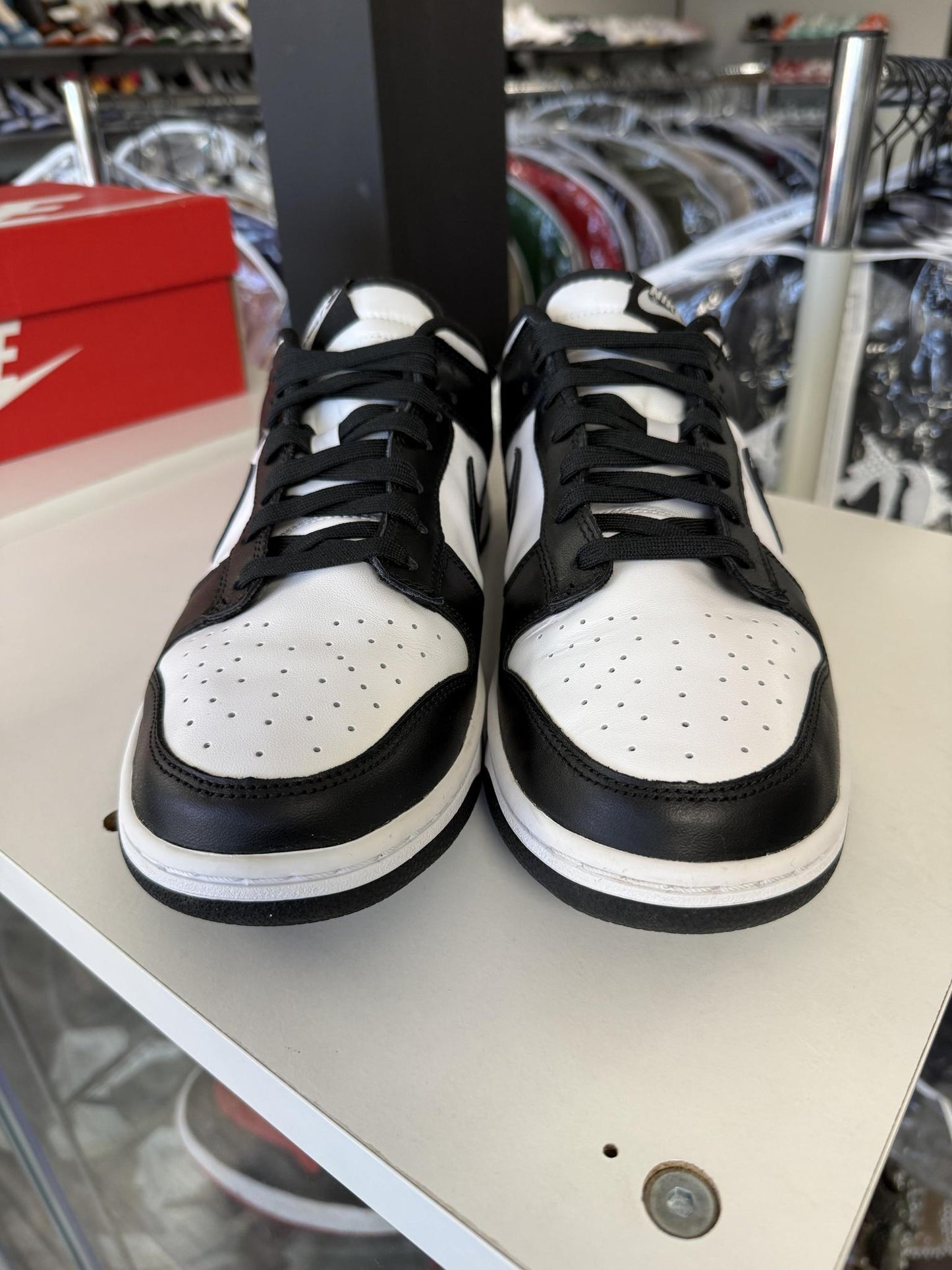 Dunk Low "Panda" Used Size 10.5