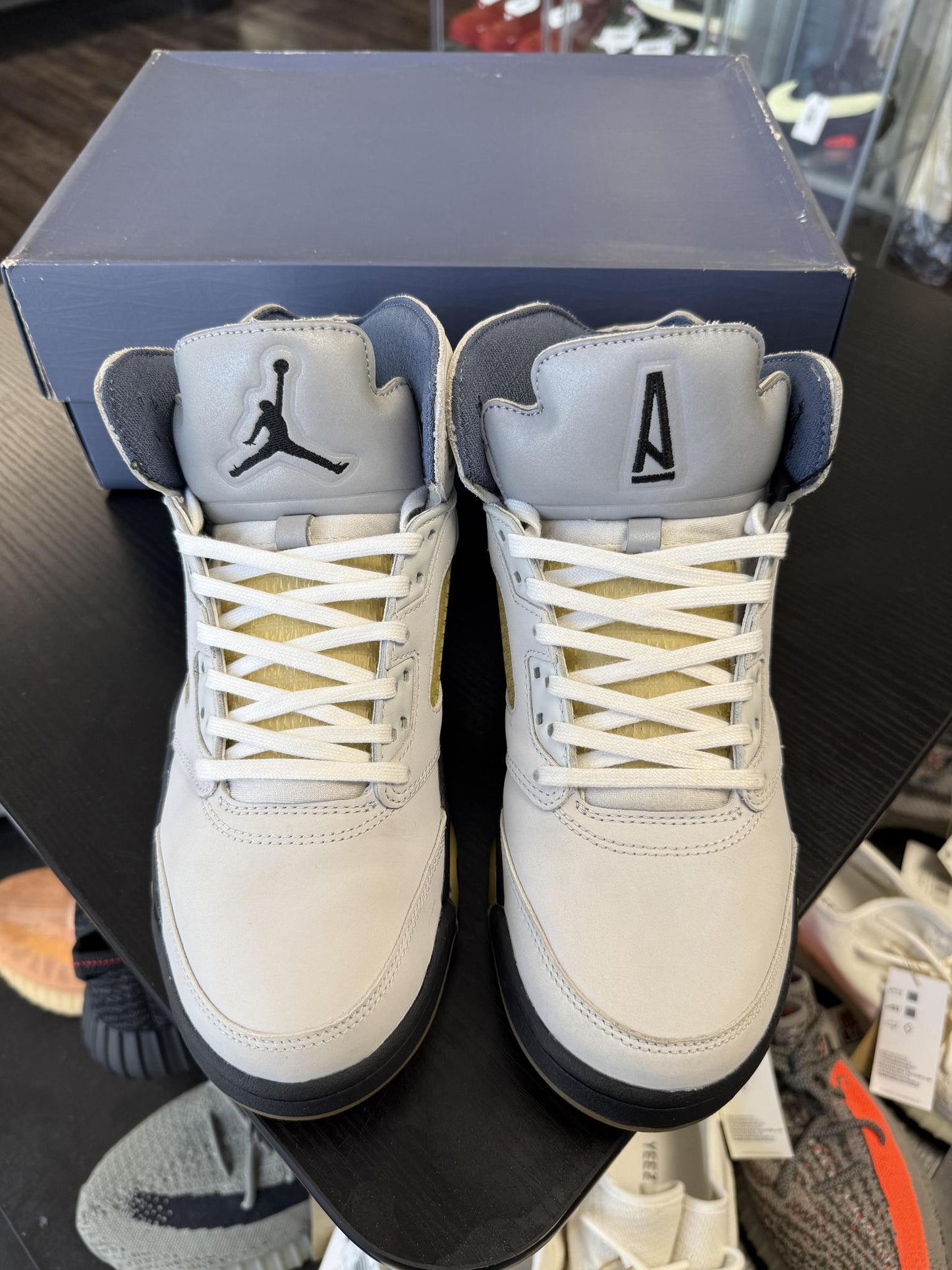 Jordan 5 A Ma Maniere "Dawn" Used Size 8