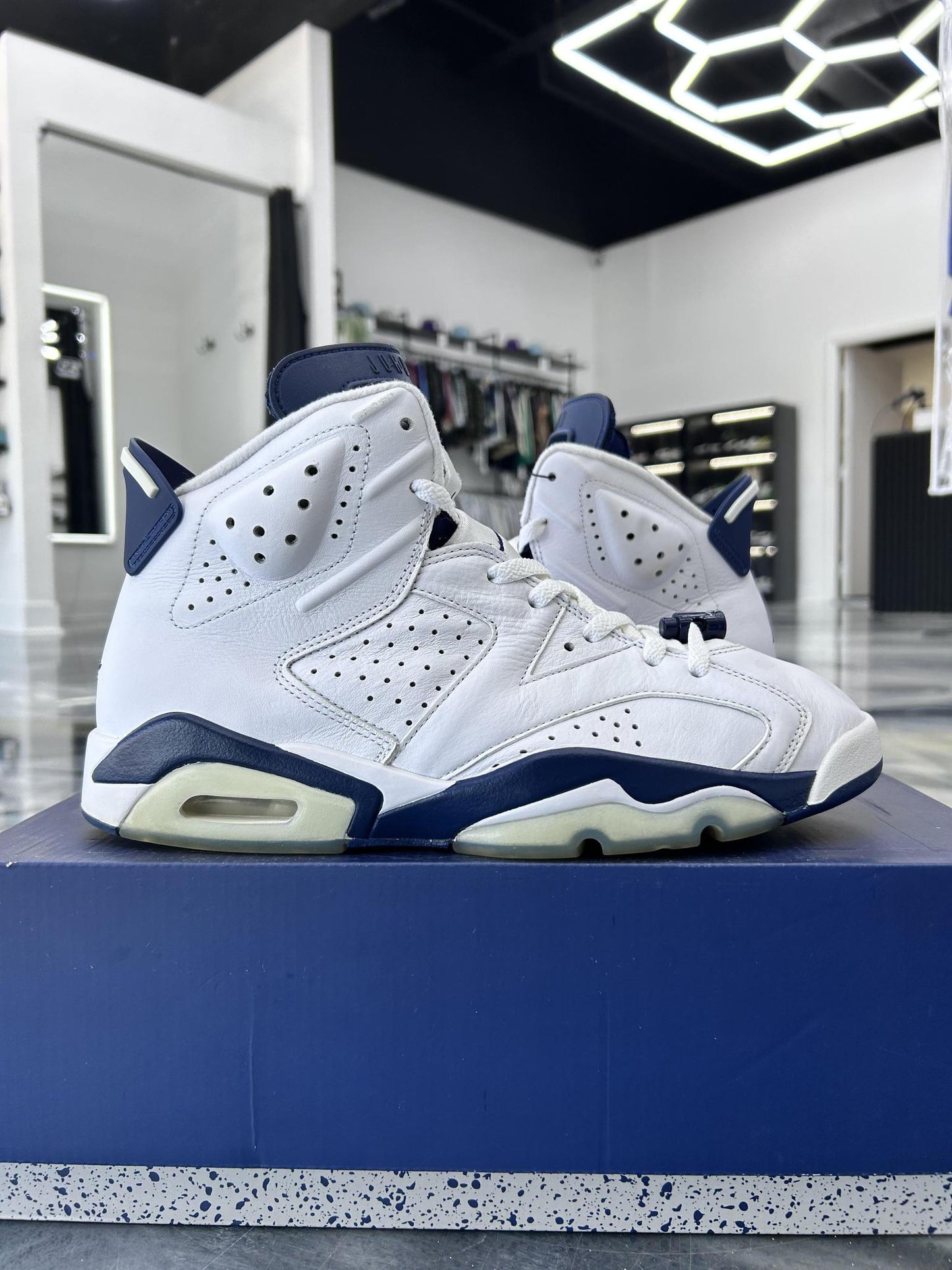 Jordan 6 "Midnight Navy" Used Size 11