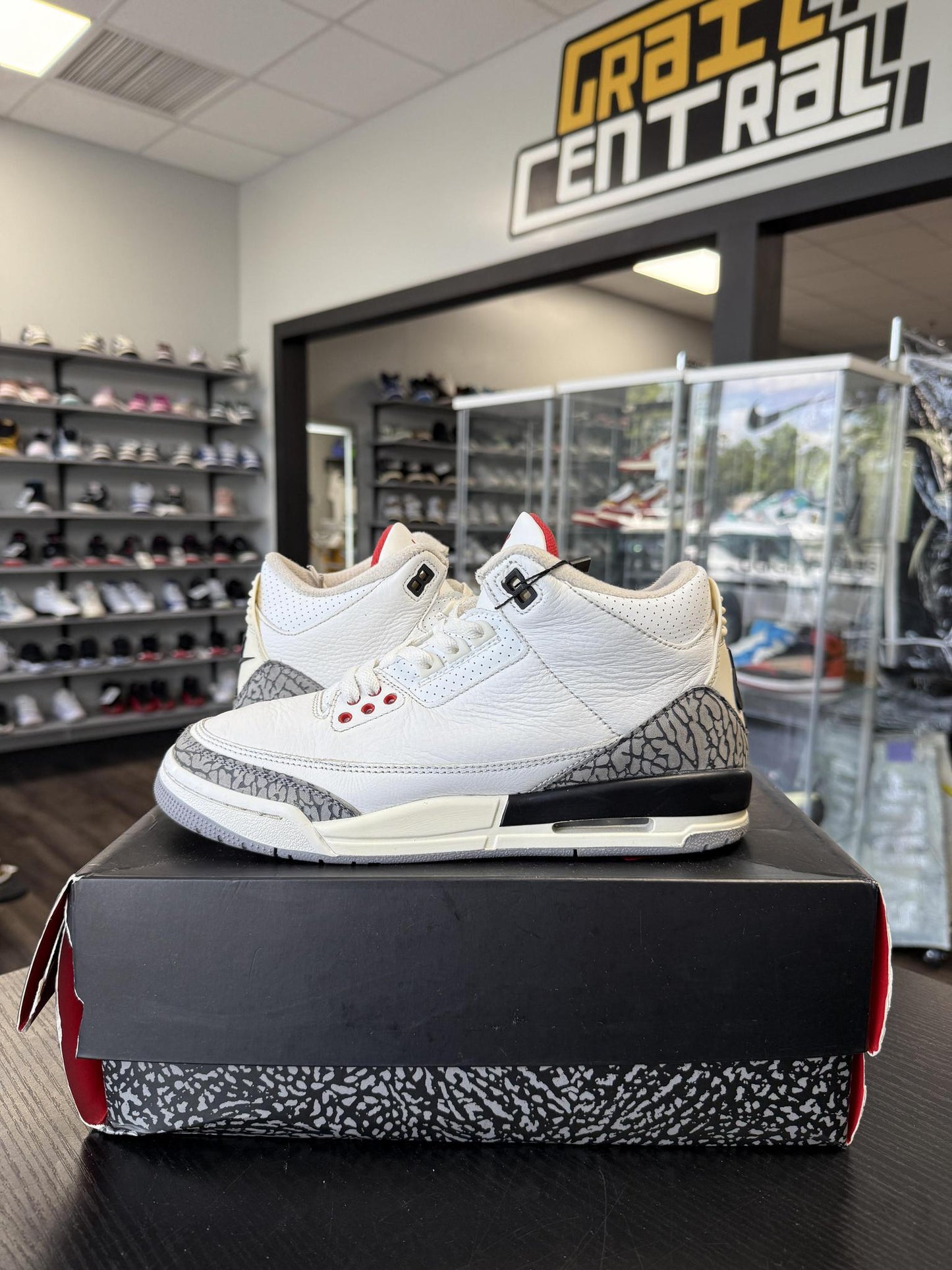 Jordan 3 "White Cement Reimagined" Used Size 7Y/8.5W