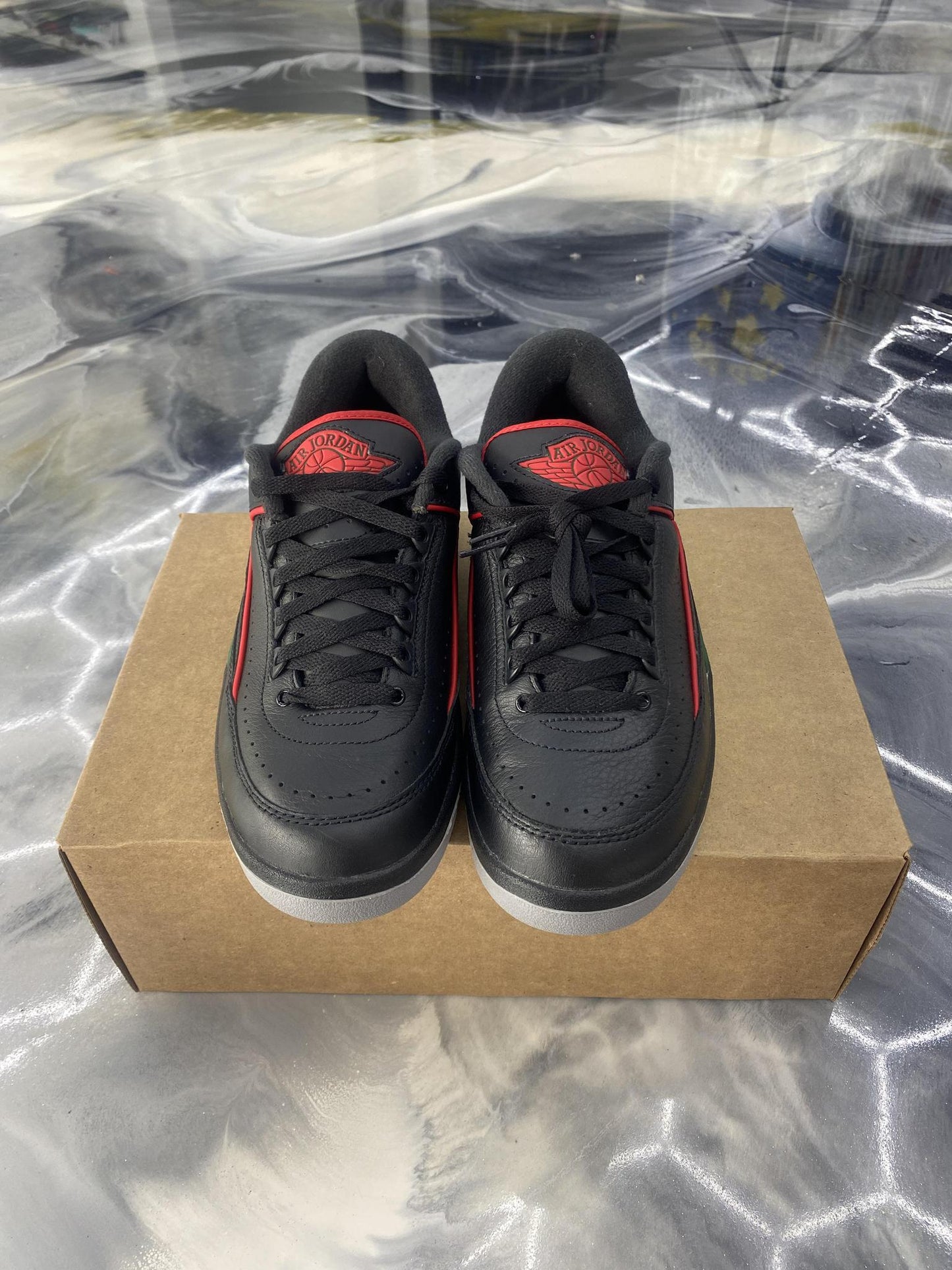 Jordan 2 Low "Christmas" Used Size 8.5