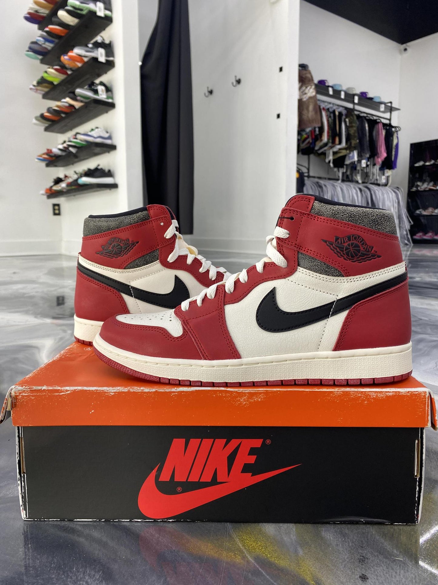 Jordan 1 "Lost and Found" Used Size 10.5