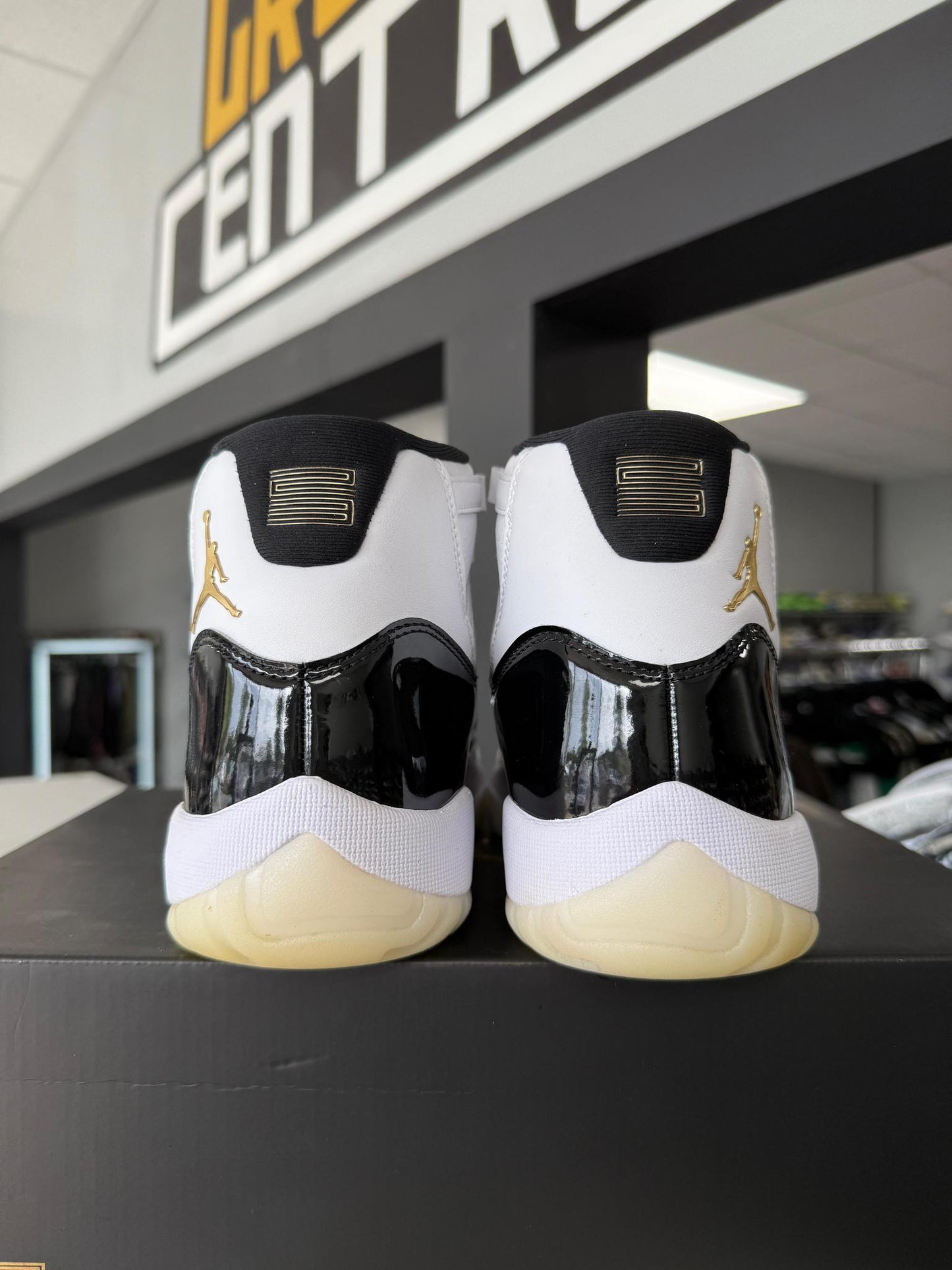 Jordan 11 "DMP Gratitude" Used Size 9.5