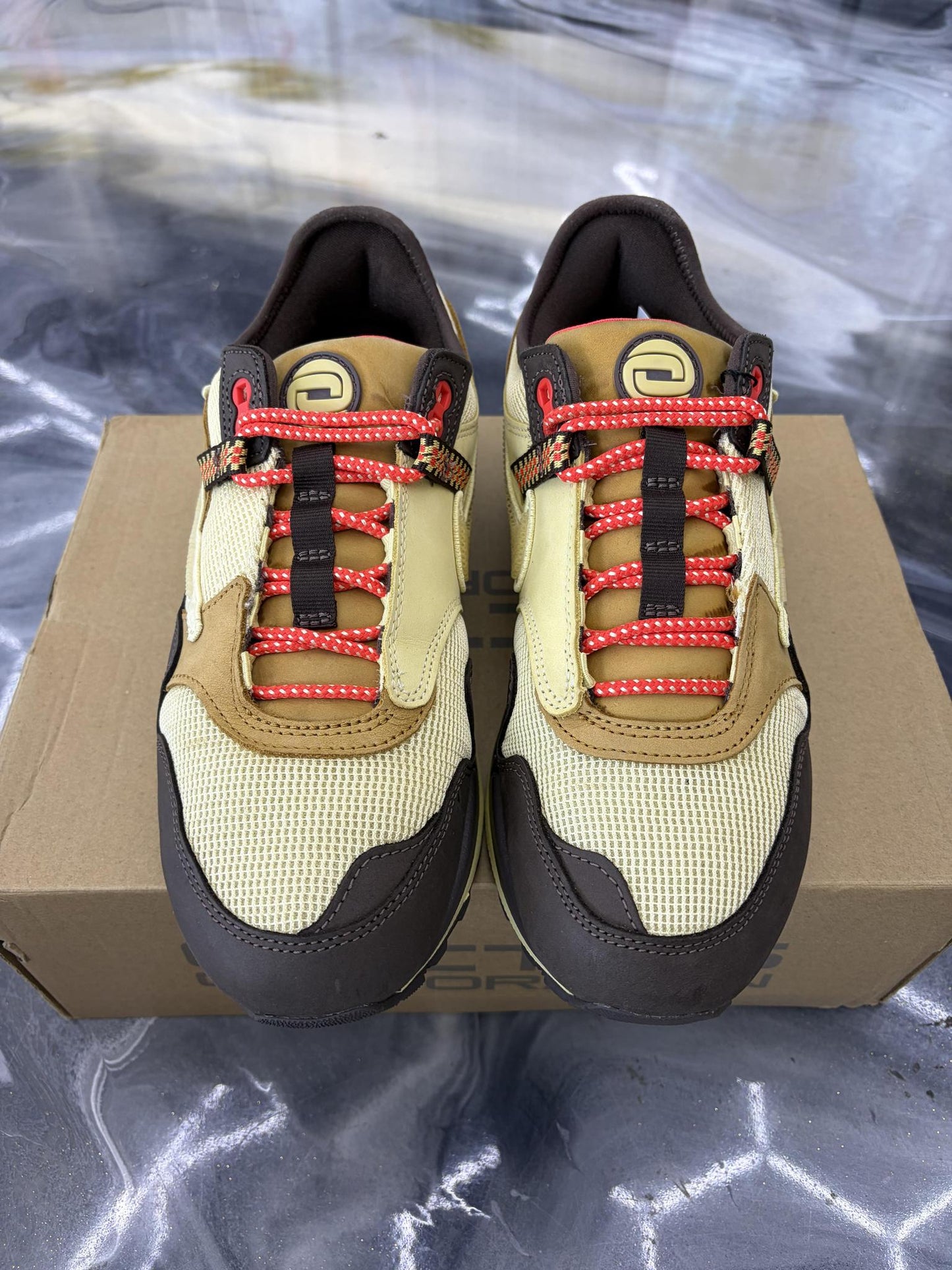 Nike Air Max 1 X Travis Scott "Brown" Used Size 9