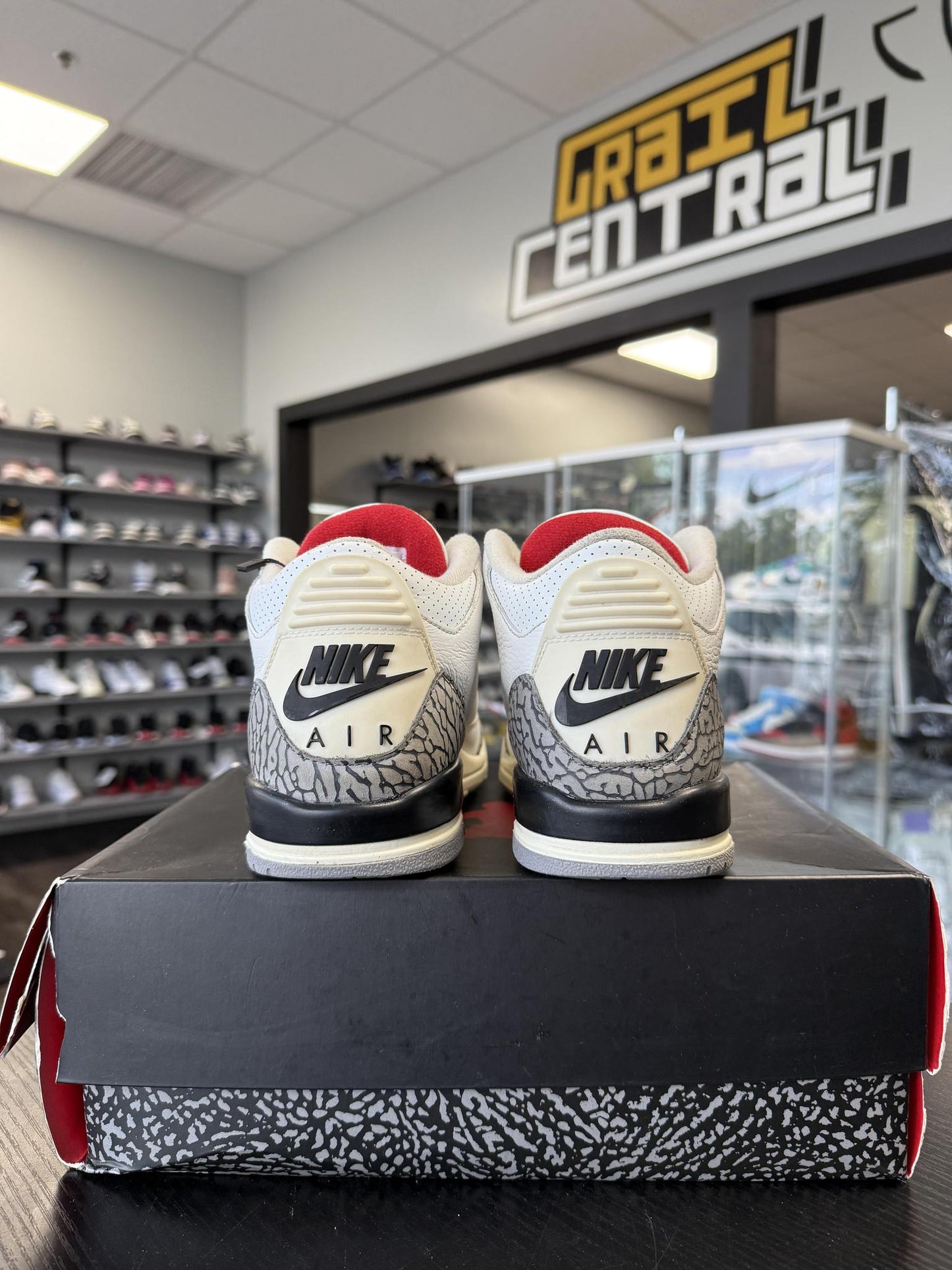 Jordan 3 "White Cement Reimagined" Used Size 7Y/8.5W