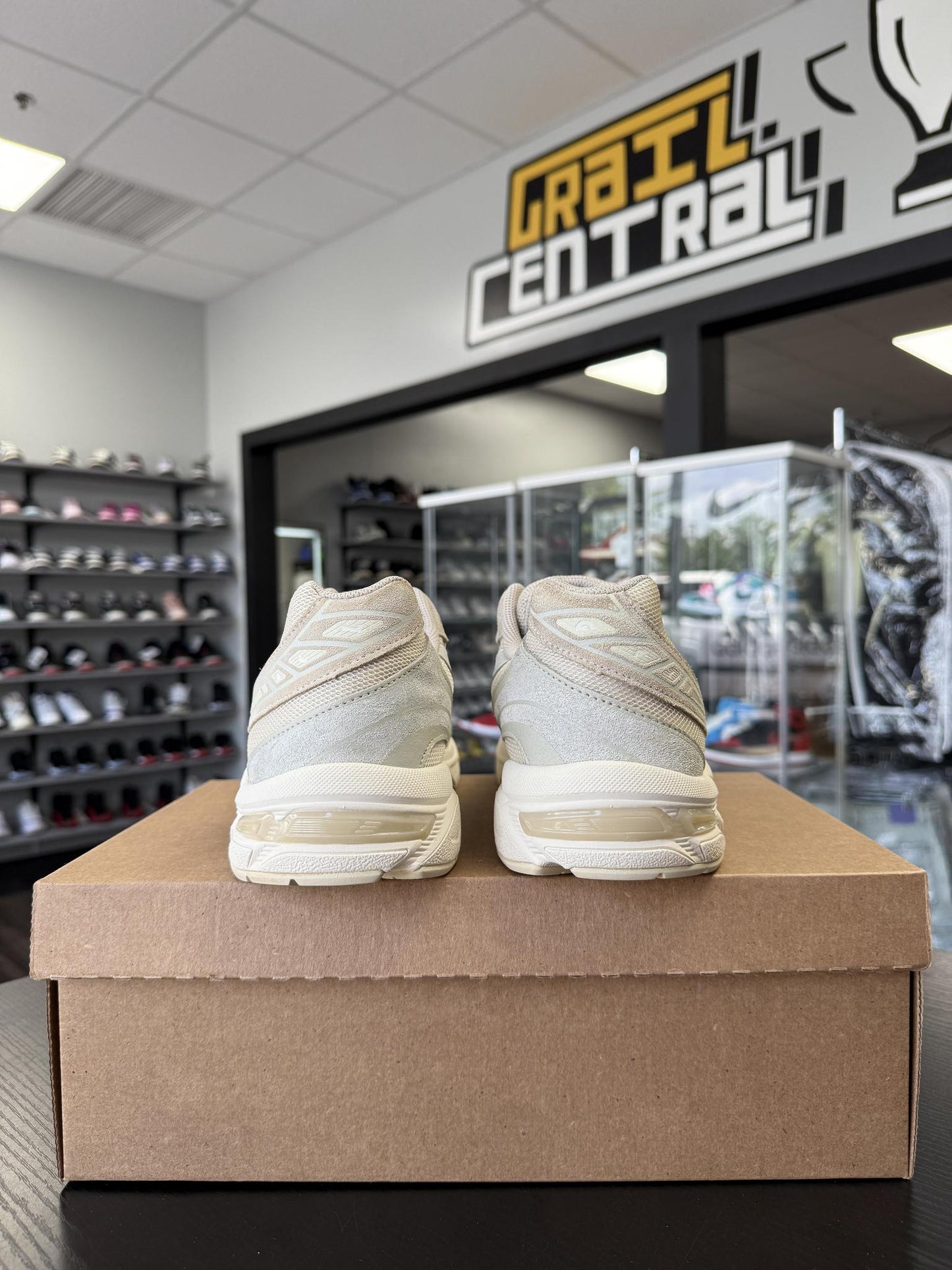 Asics Gel 1130 "Vanilla White Sage" Used Size 11.5