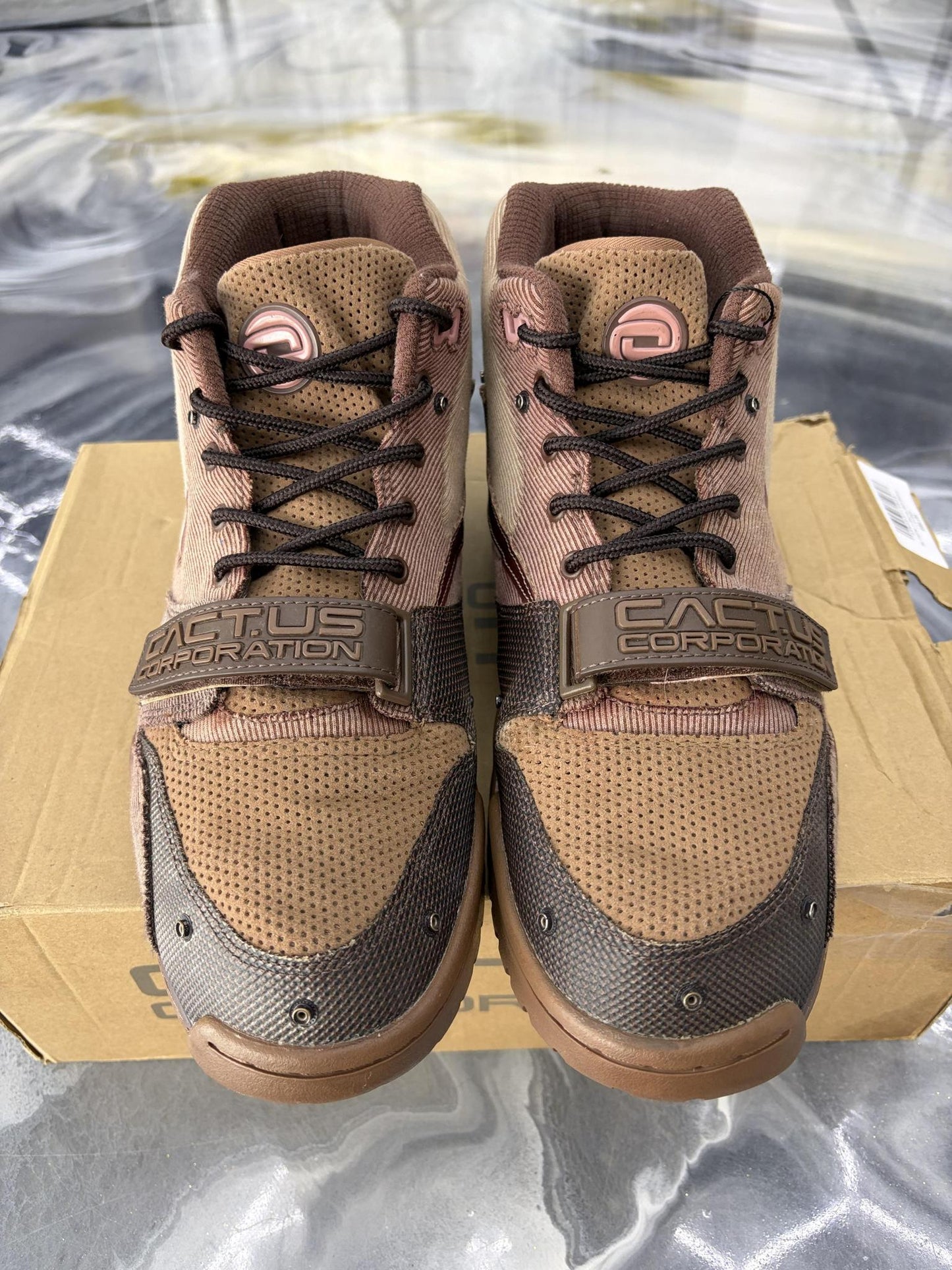 Air Trainer x Cactus Jack "Brown" Used Size 11.5