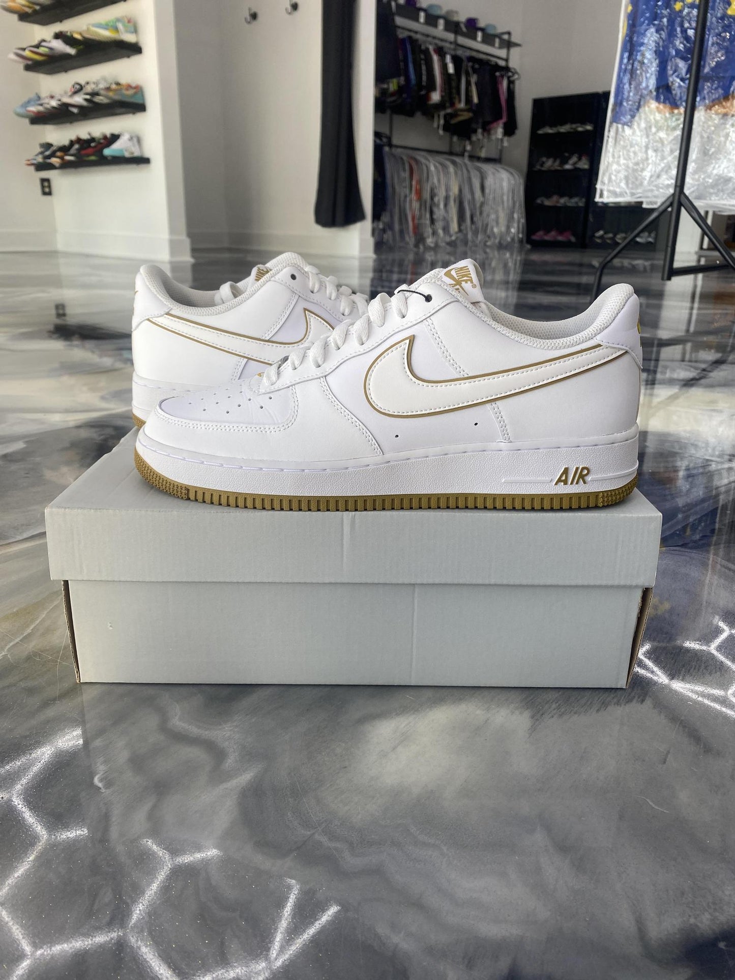 Nike Air Force 1 Low "White Bronzine" Used Size 10.5