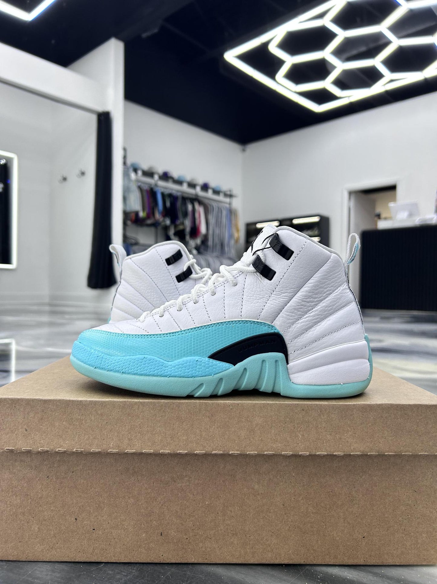 Jordan 12 "Light Aqua" Used Size 4.5Y/6W