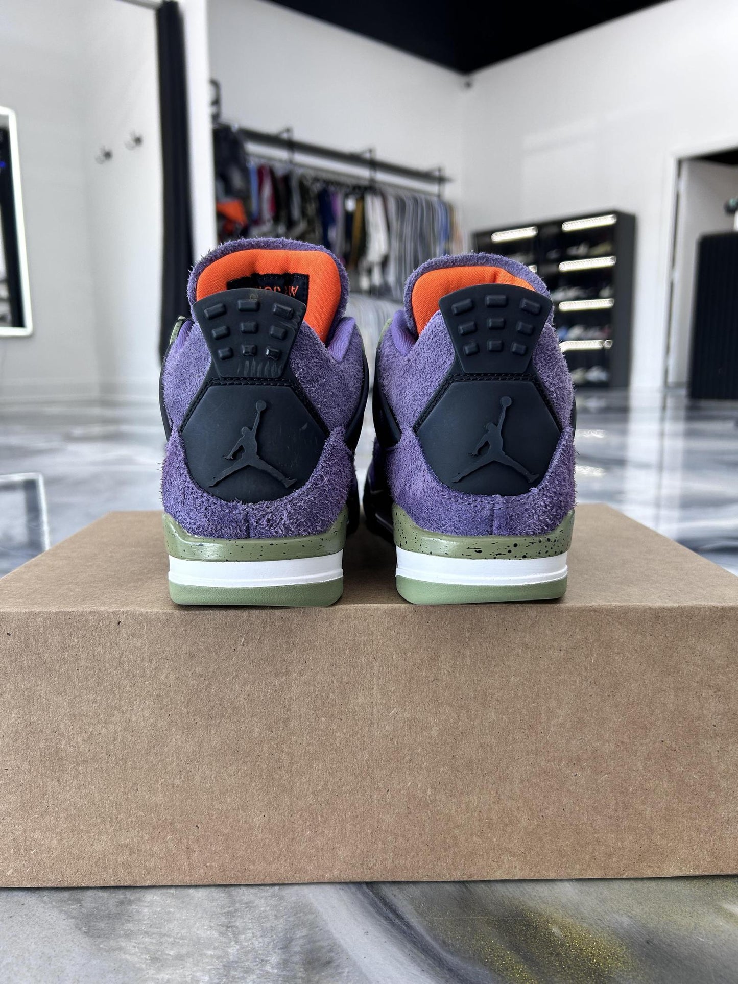 Jordan 4 "Canyon Purple" Used Size 5Y/6.5W