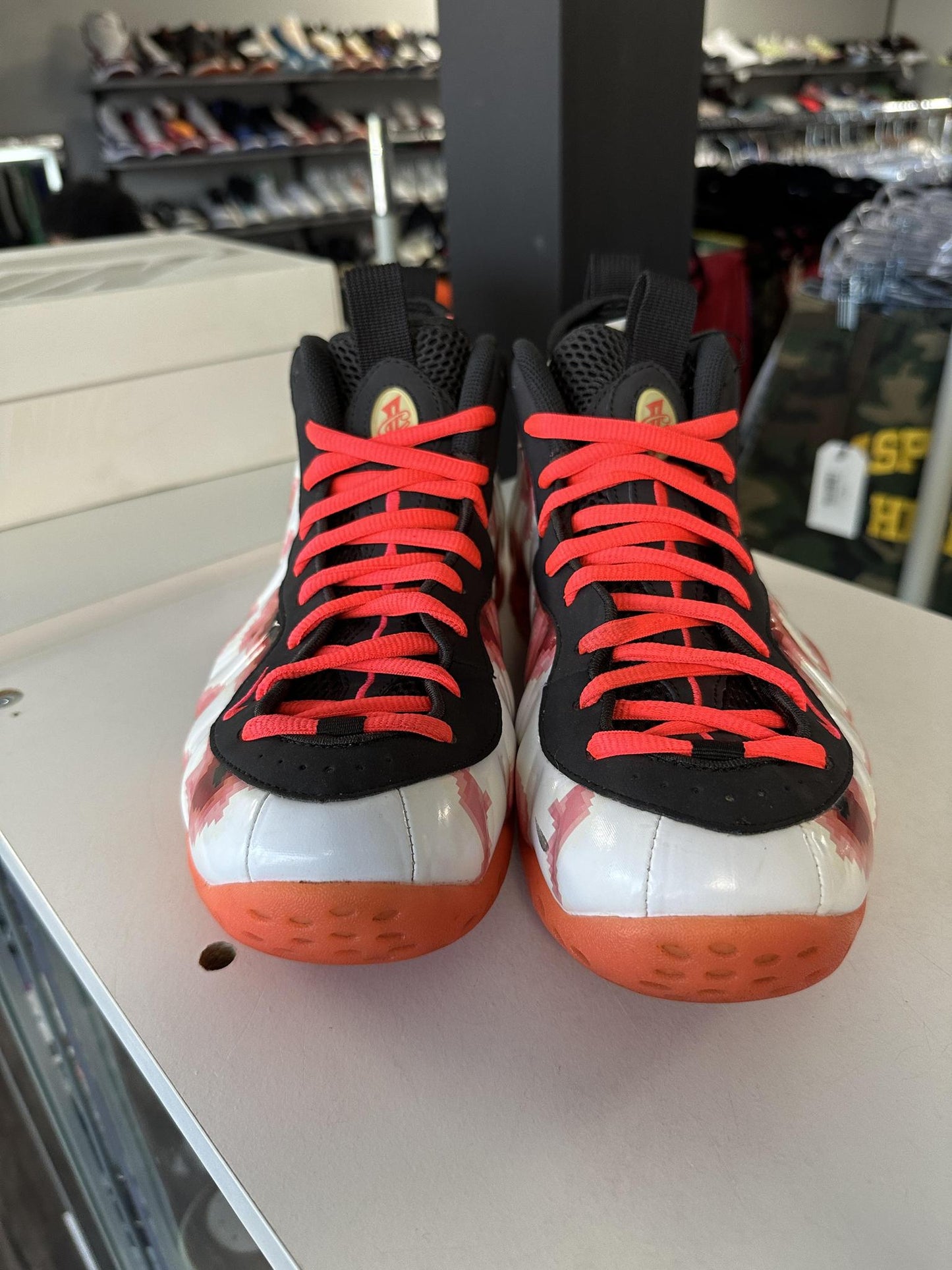 Foamposite "Thermal Map" Used Size 9.5