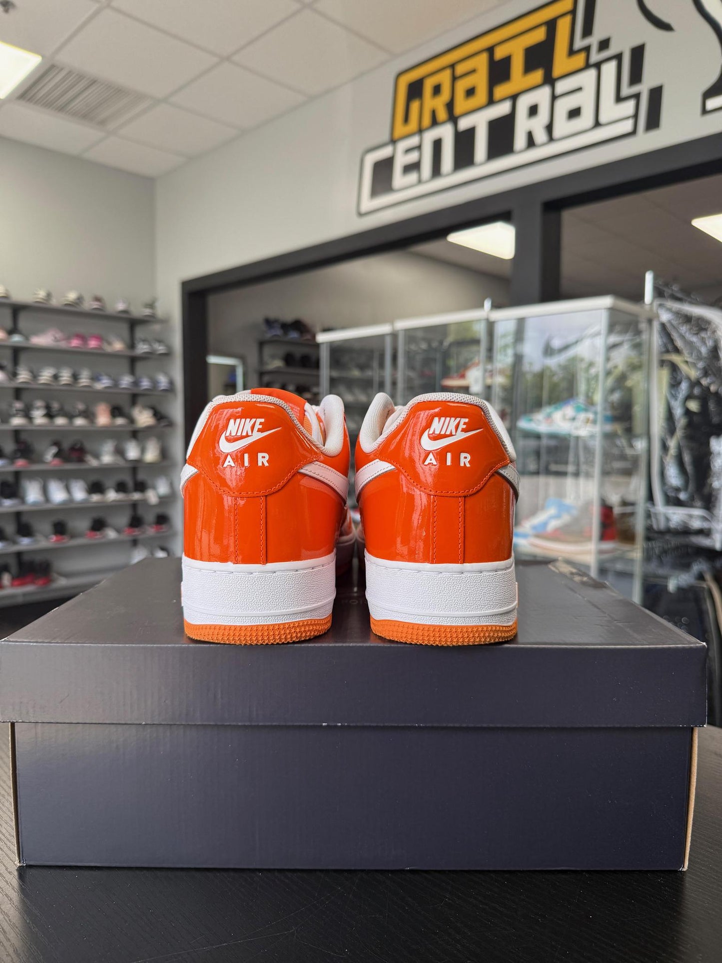 Air Force 1 Low "Patent Orange" Used Size 12