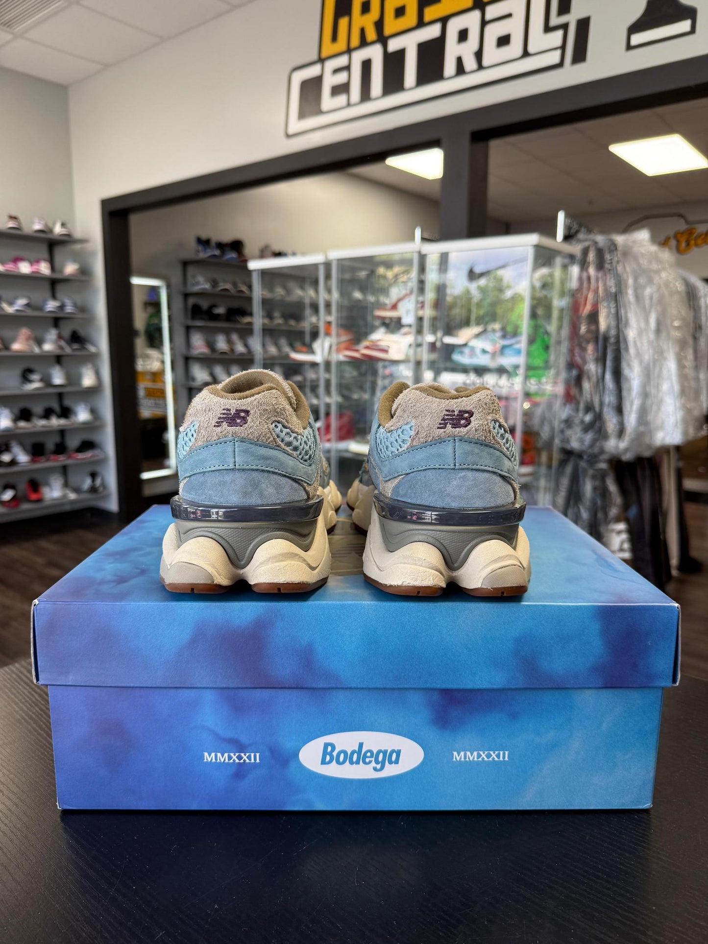 New Balance 9060 x Bodega "Age Of Discovery" Used Size 10.5